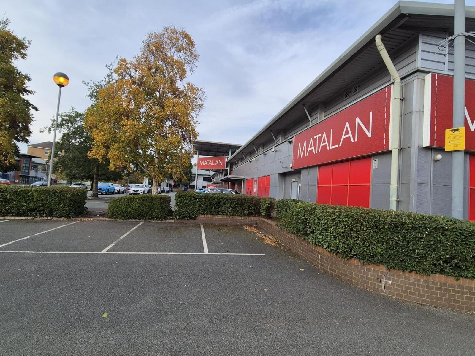 Apartment Affordably Elegant Close To Coop Live, Etihad Stadium And Centre *