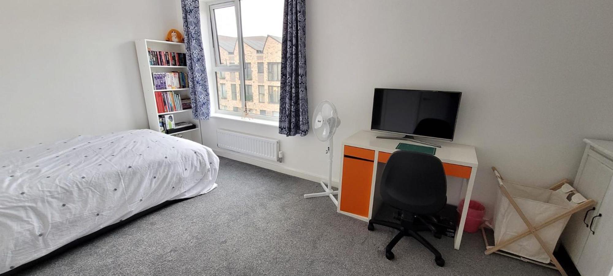 Stretford Townhouse Bedroom Homestay Manchester