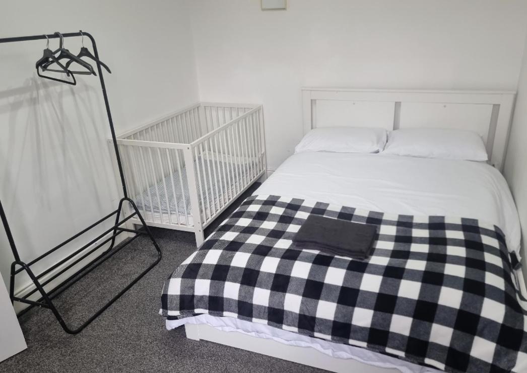 Gorgeous Stylish Cheri Victorian House In Vakantiehuis Manchester