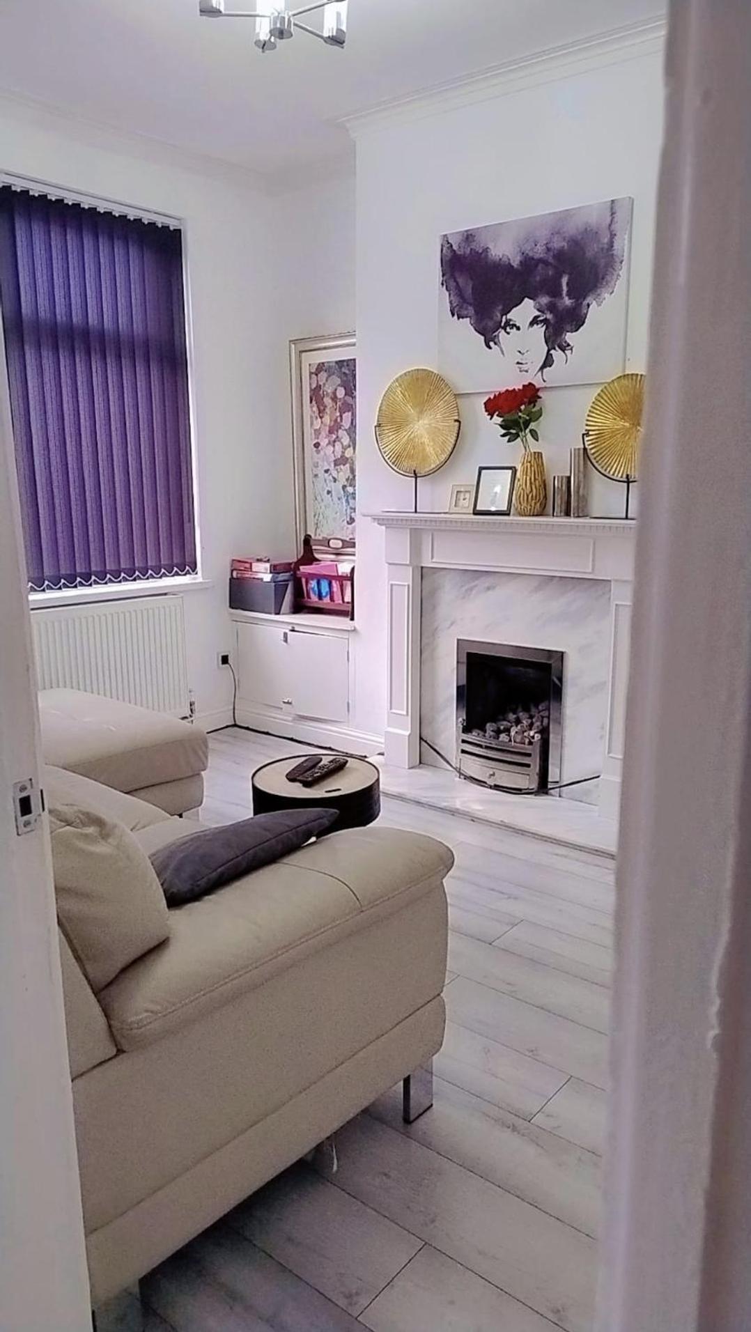 Vakantiehuis Gorgeous Stylish Cheri Victorian House In *