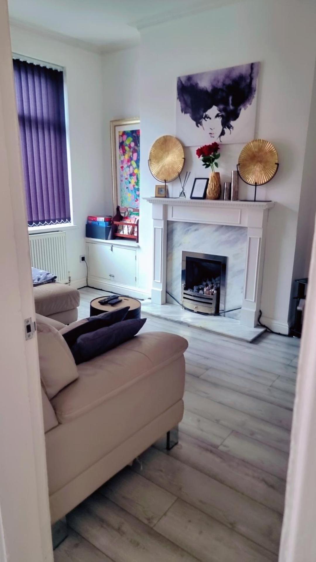 Vakantiehuis Gorgeous Stylish Cheri Victorian House In *