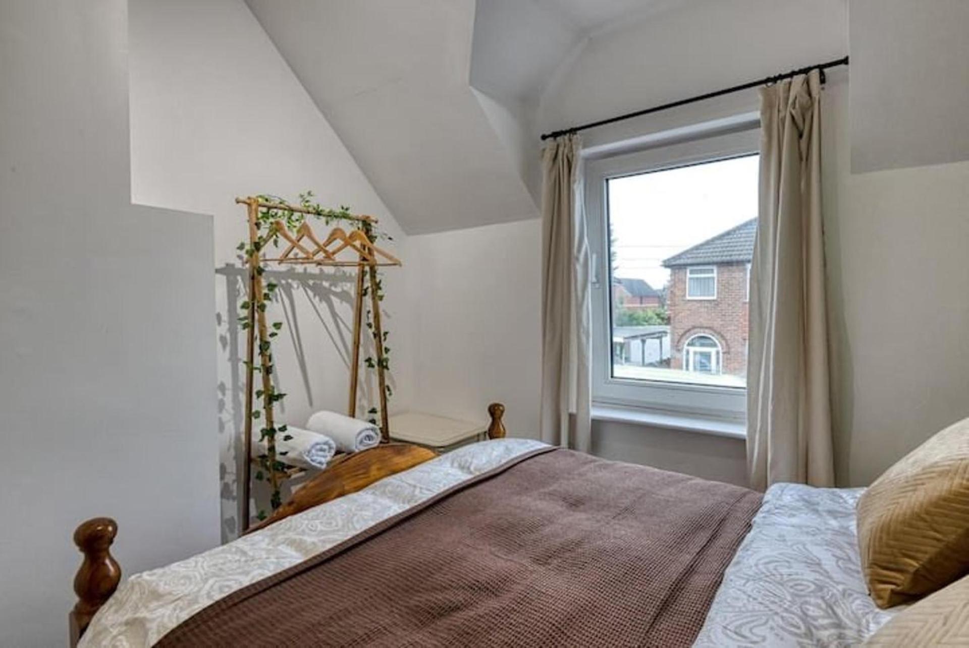 Holiday home Charming Trafford Retreat Pets Welcome