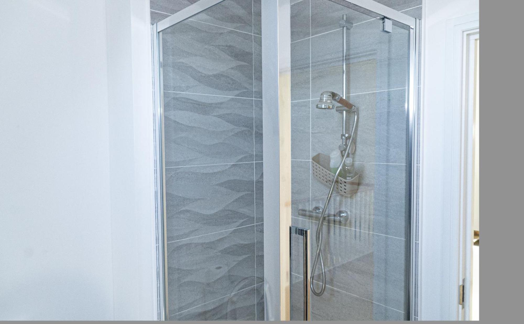 Appartement Entire In