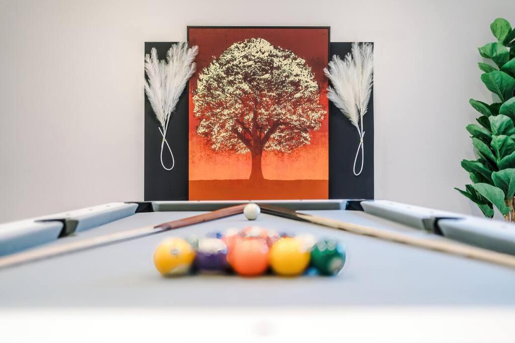 Stylish 3 Bed In Salford W Pool Table And Ps4 By Vista Short Lets Salford Apartment