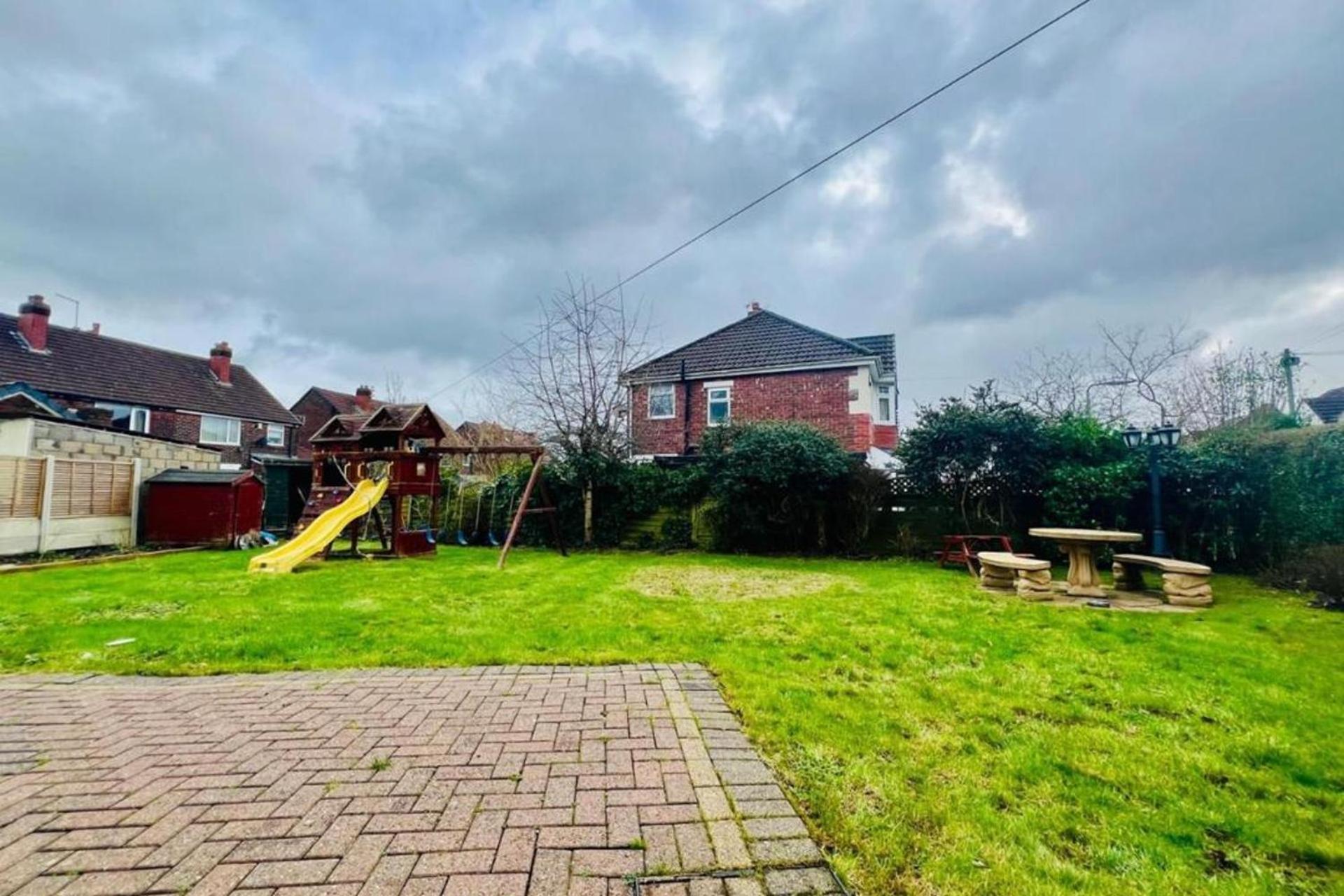 Holiday home Sweet - Spacious 7br House Manchester