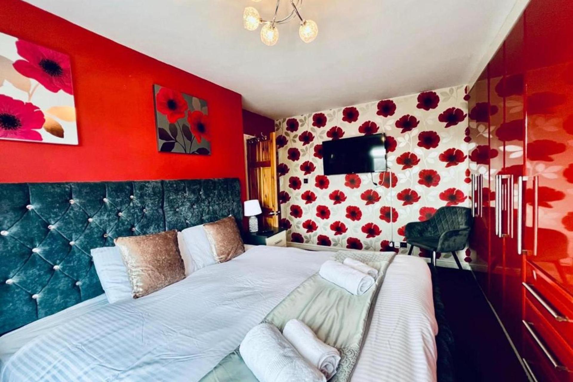 Holiday home Sweet - Spacious 7br House Manchester