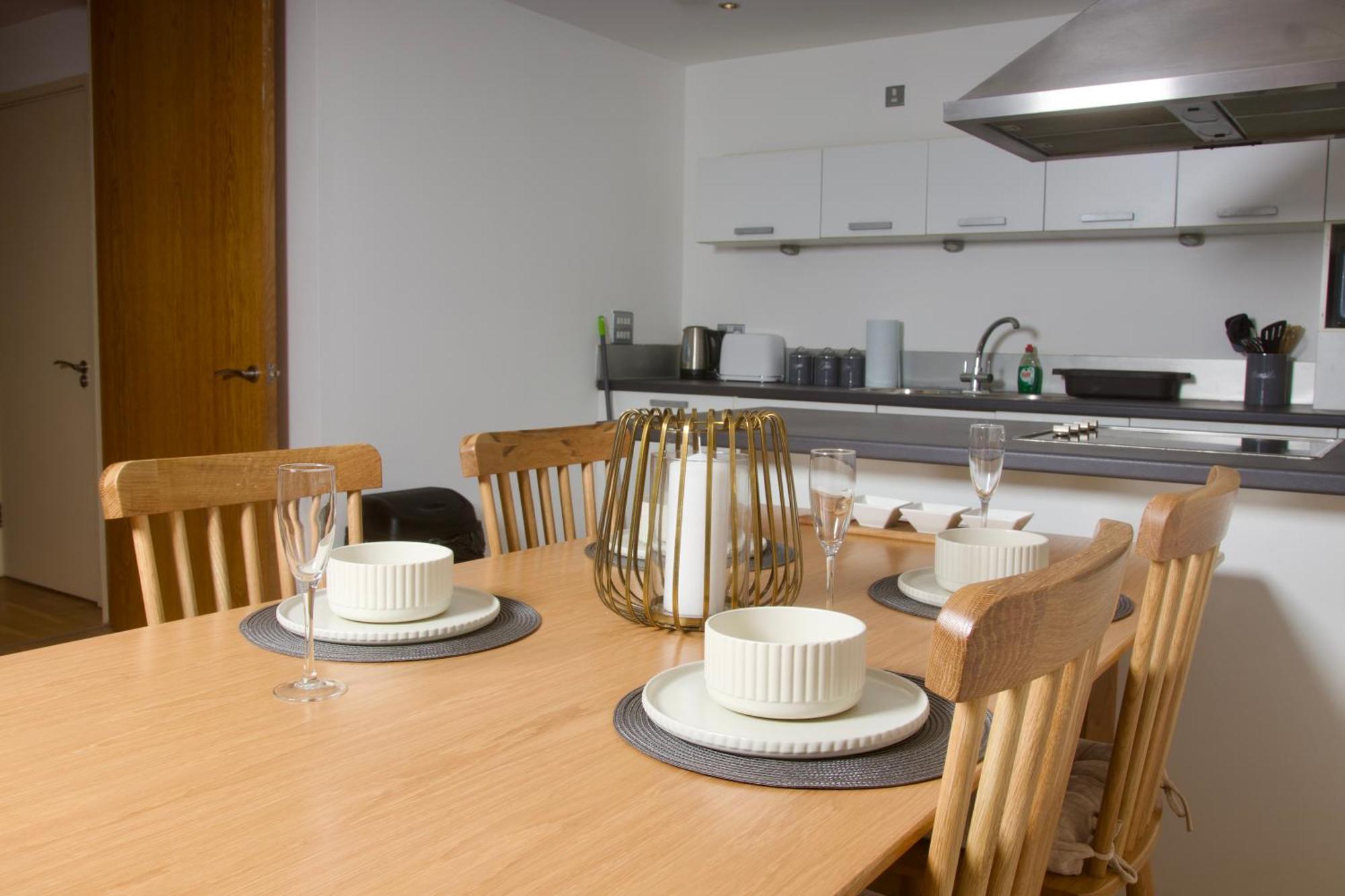 Lux 2bed Ao Arena Apartment, Centre Apartment