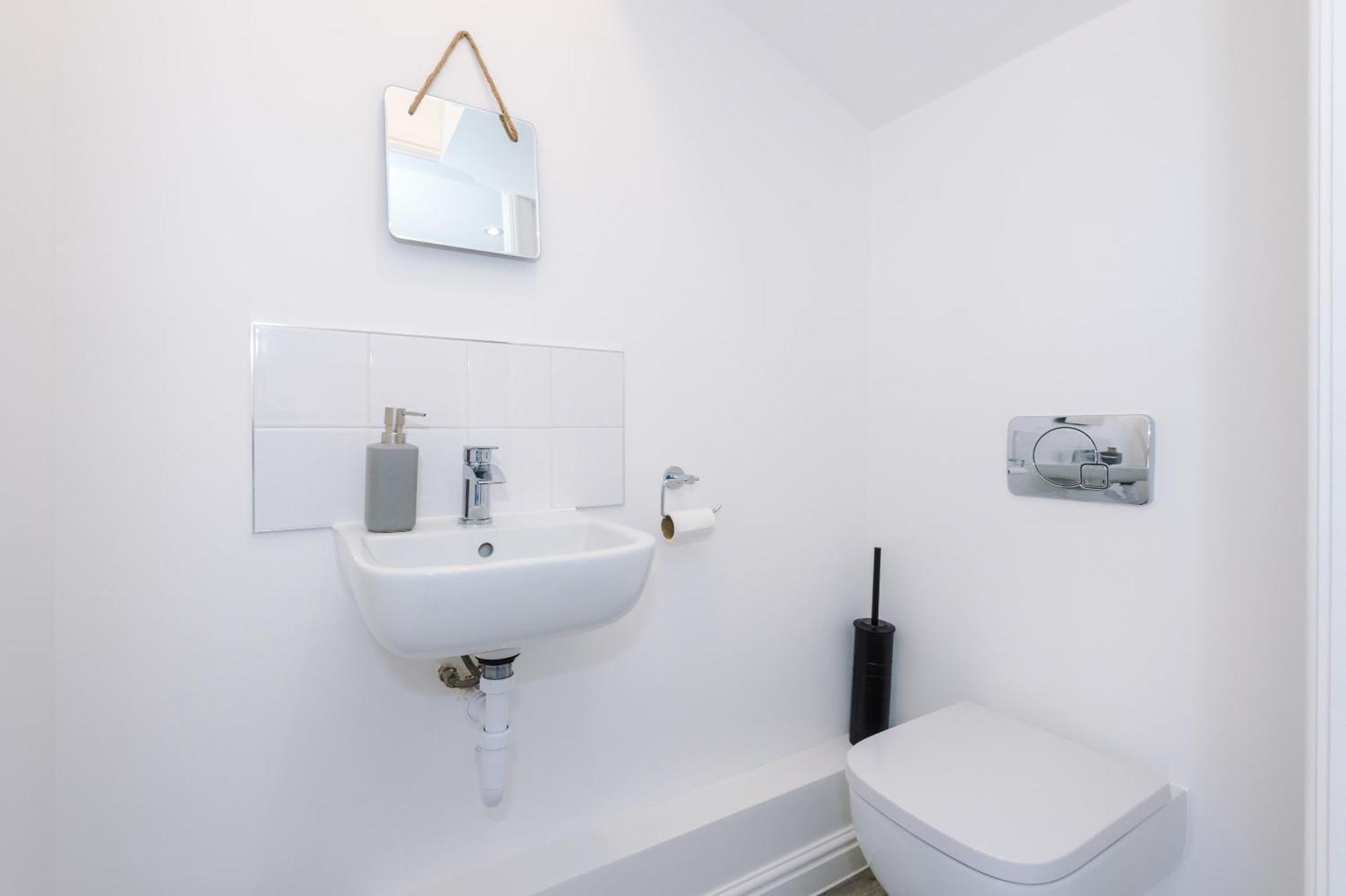 Rest&recharge At Waterway House Vakantiehuis