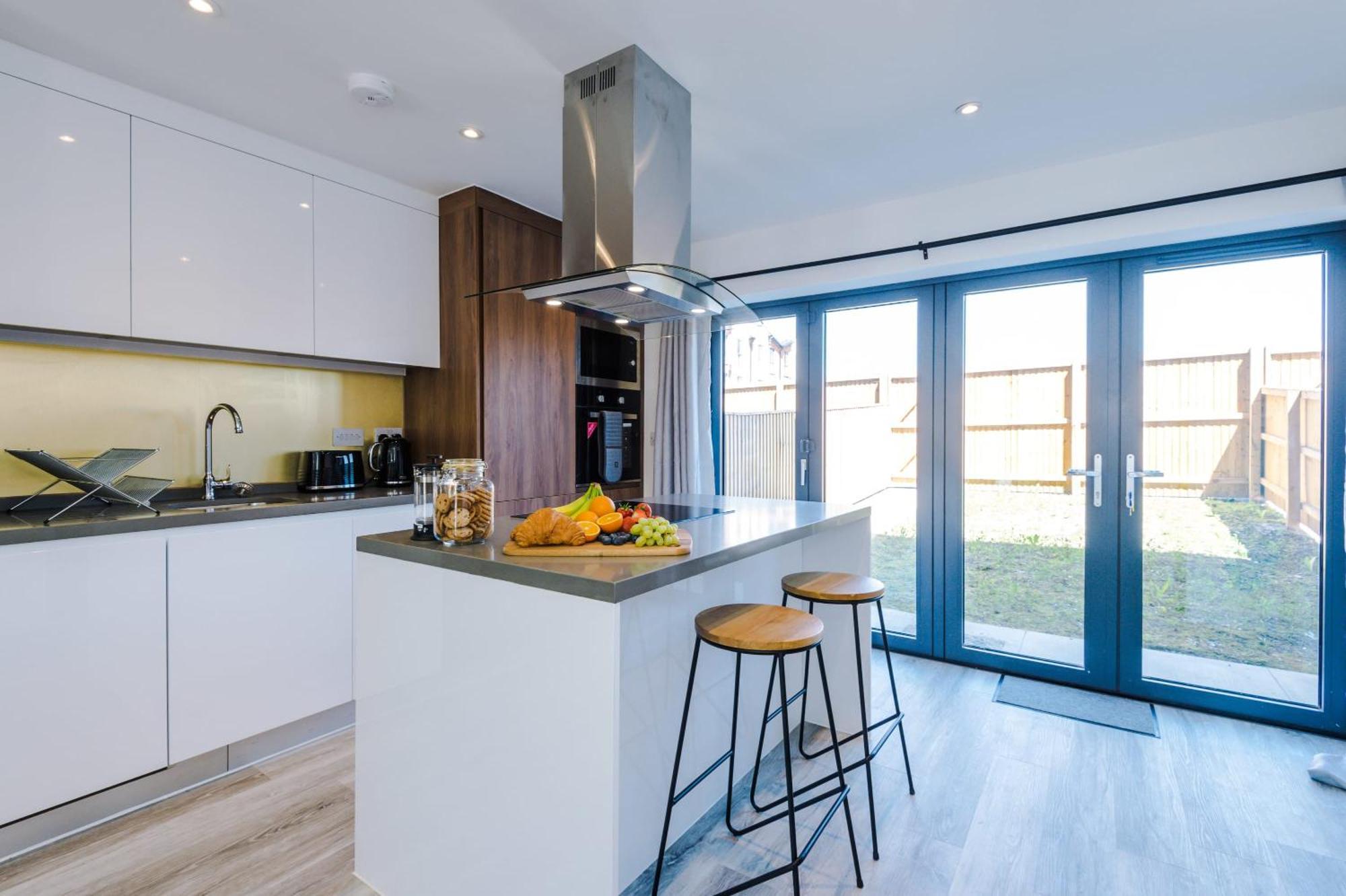 Rest&recharge At Waterway House Vakantiehuis