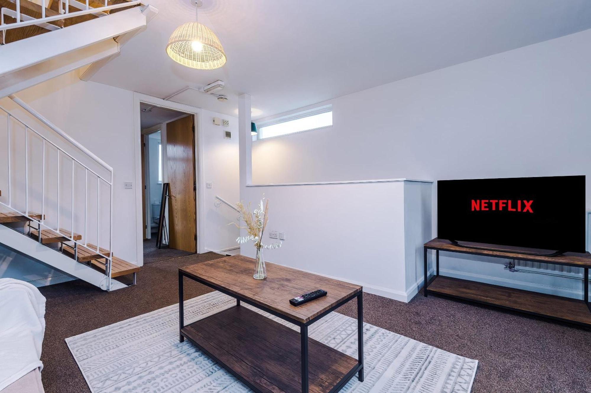 Rest&recharge At A Spacious Townhouse By The Etihad Vakantiehuis