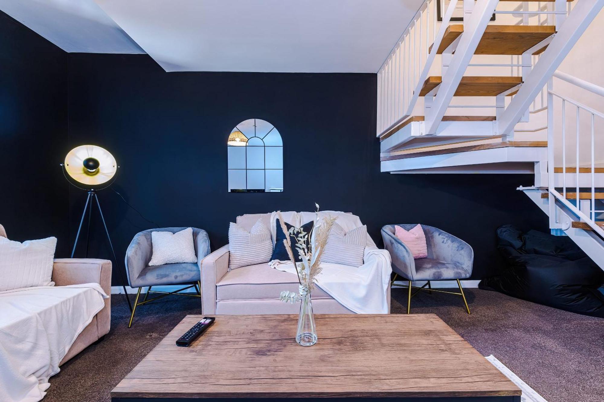 Vakantiehuis Rest&recharge At A Spacious Townhouse By The Etihad *