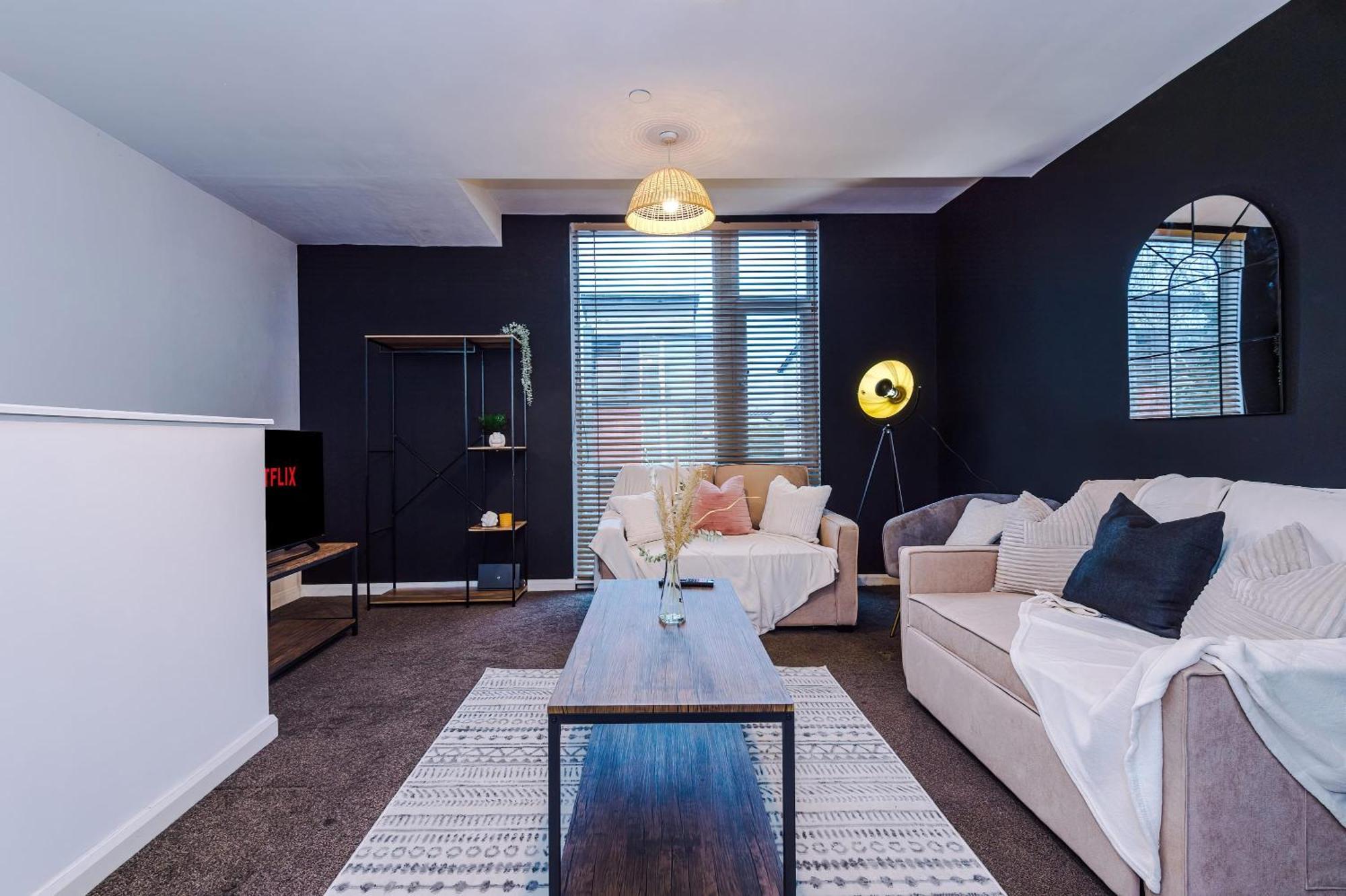 Vakantiehuis Rest&recharge At A Spacious Townhouse By The Etihad Manchester