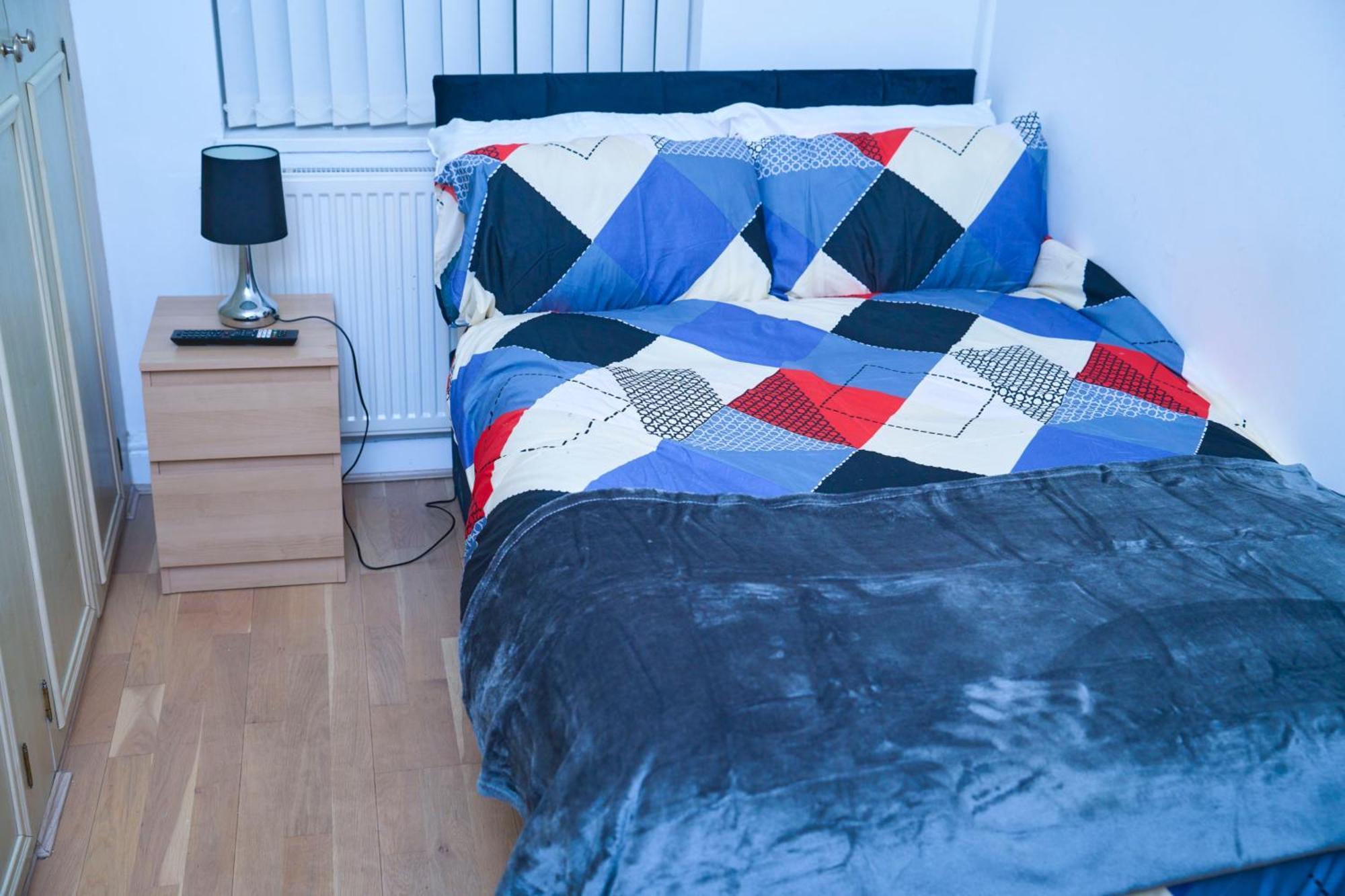 2dbed Tv Closetolocalsights Holiday home *