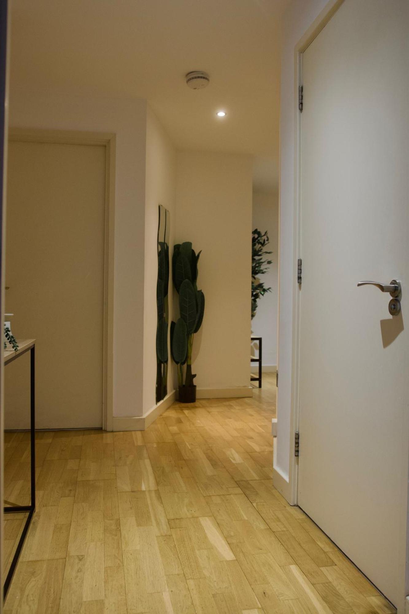 Lux 2bed Ao Arena Apartment, Centre *