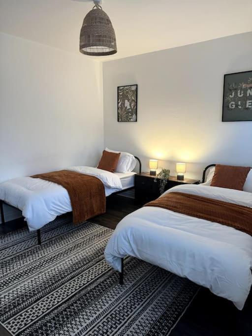 Modern 4-bed House Free Parking Walking Distance To Coop Live , Etihad, Ancoats And Centre *