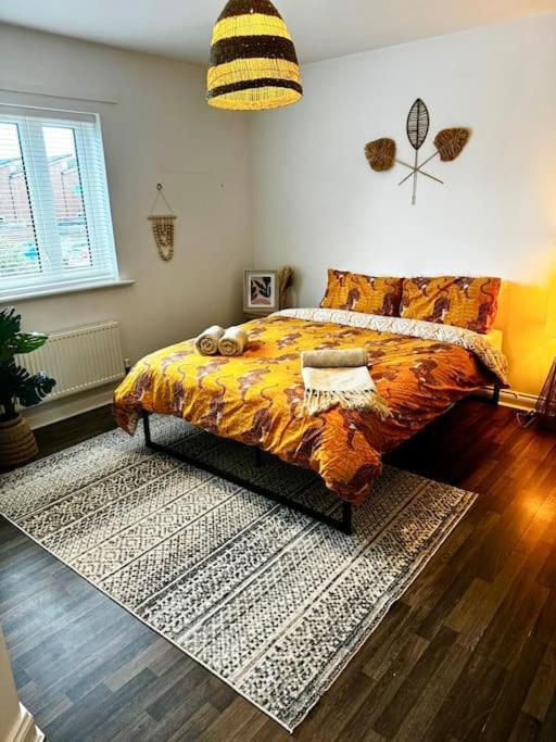Modern 4-bed House Free Parking Walking Distance To Coop Live , Etihad, Ancoats And Centre Holiday home