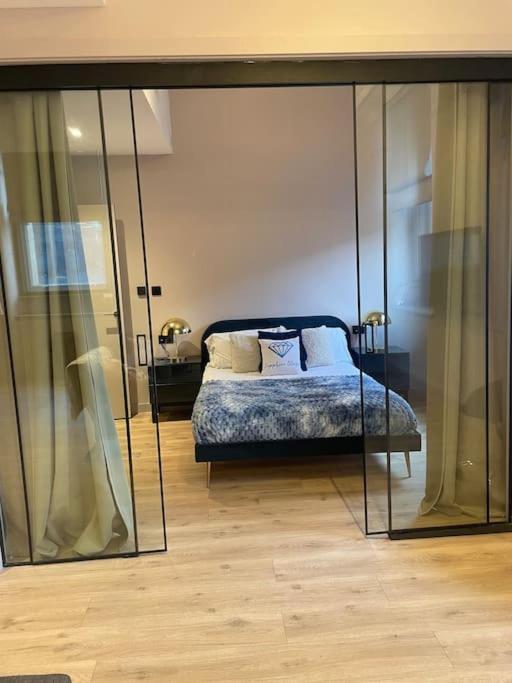 Swanky Stylish Space Appartement
