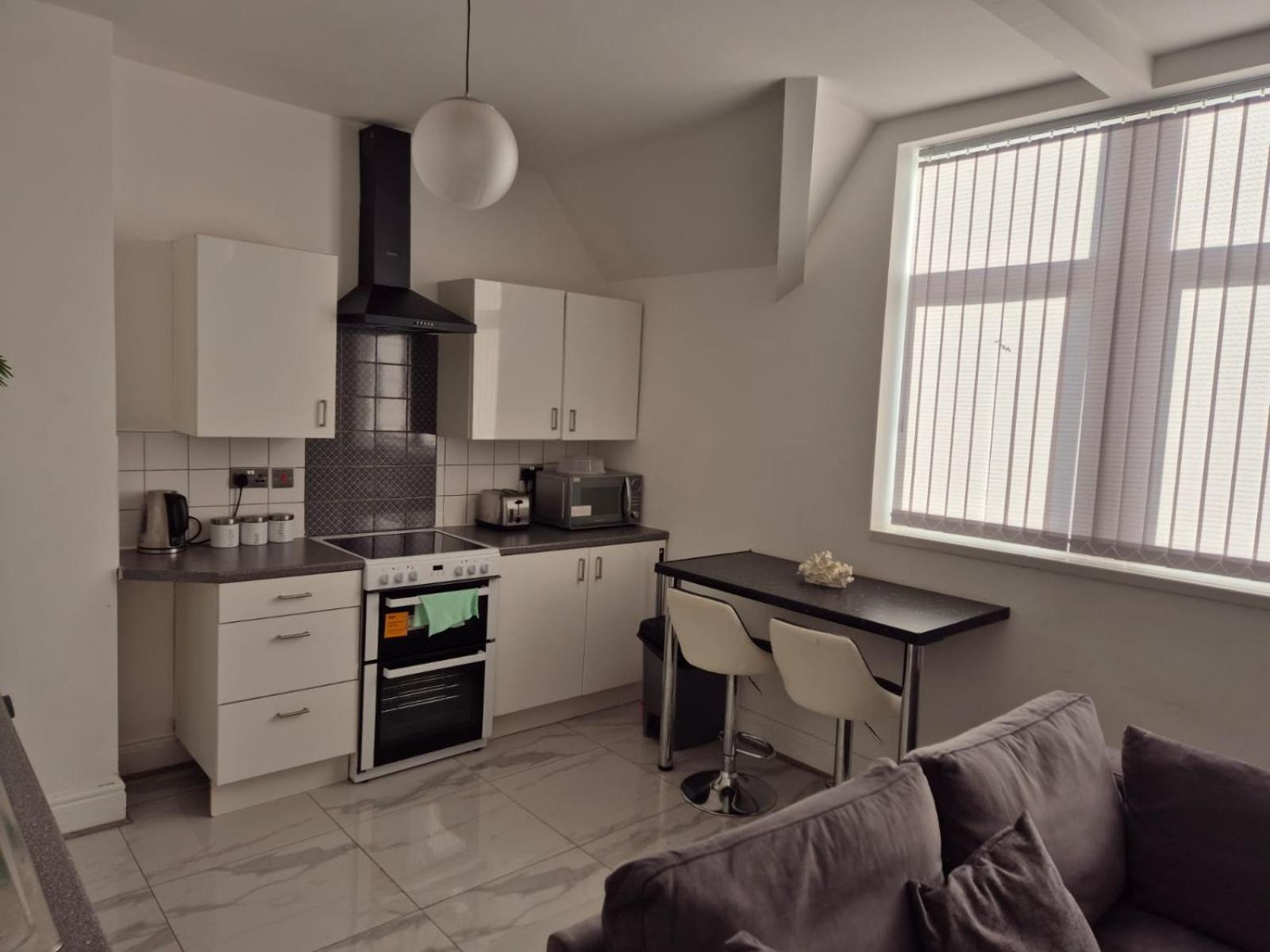 Apartment Affordably Elegant Close To Coop Live, Etihad Stadium And Centre *