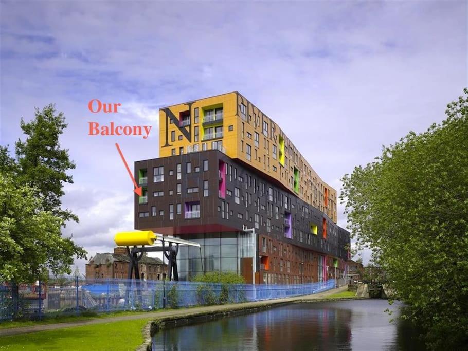 Superhost - Beautiful Canal Facing * Manchester