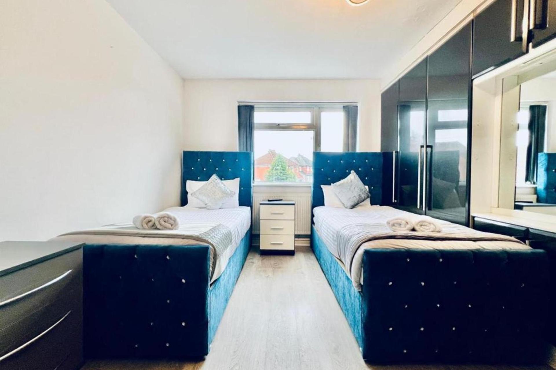 Sweet - Spacious 7br House