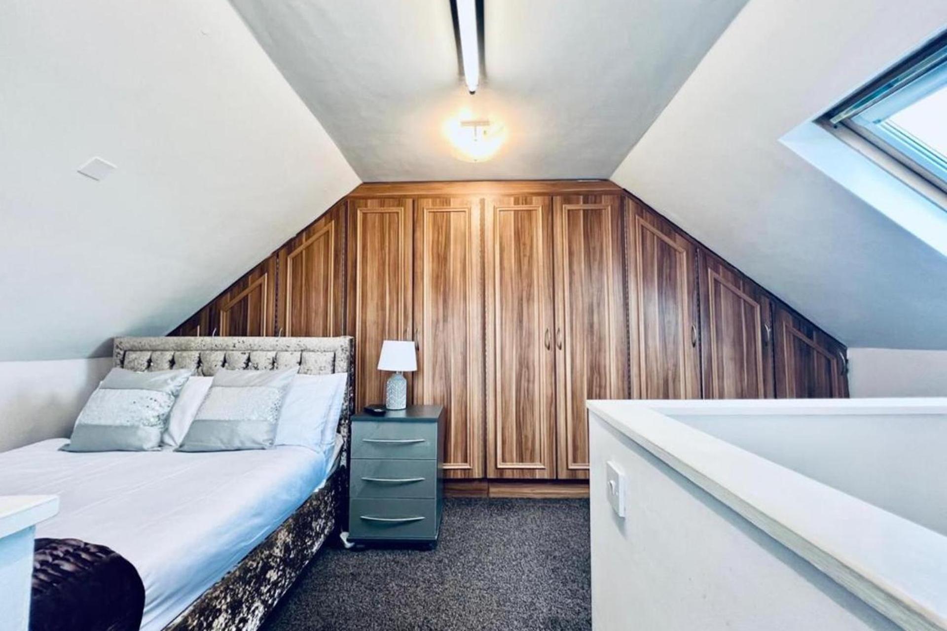 Sweet - Spacious 7br House Holiday home