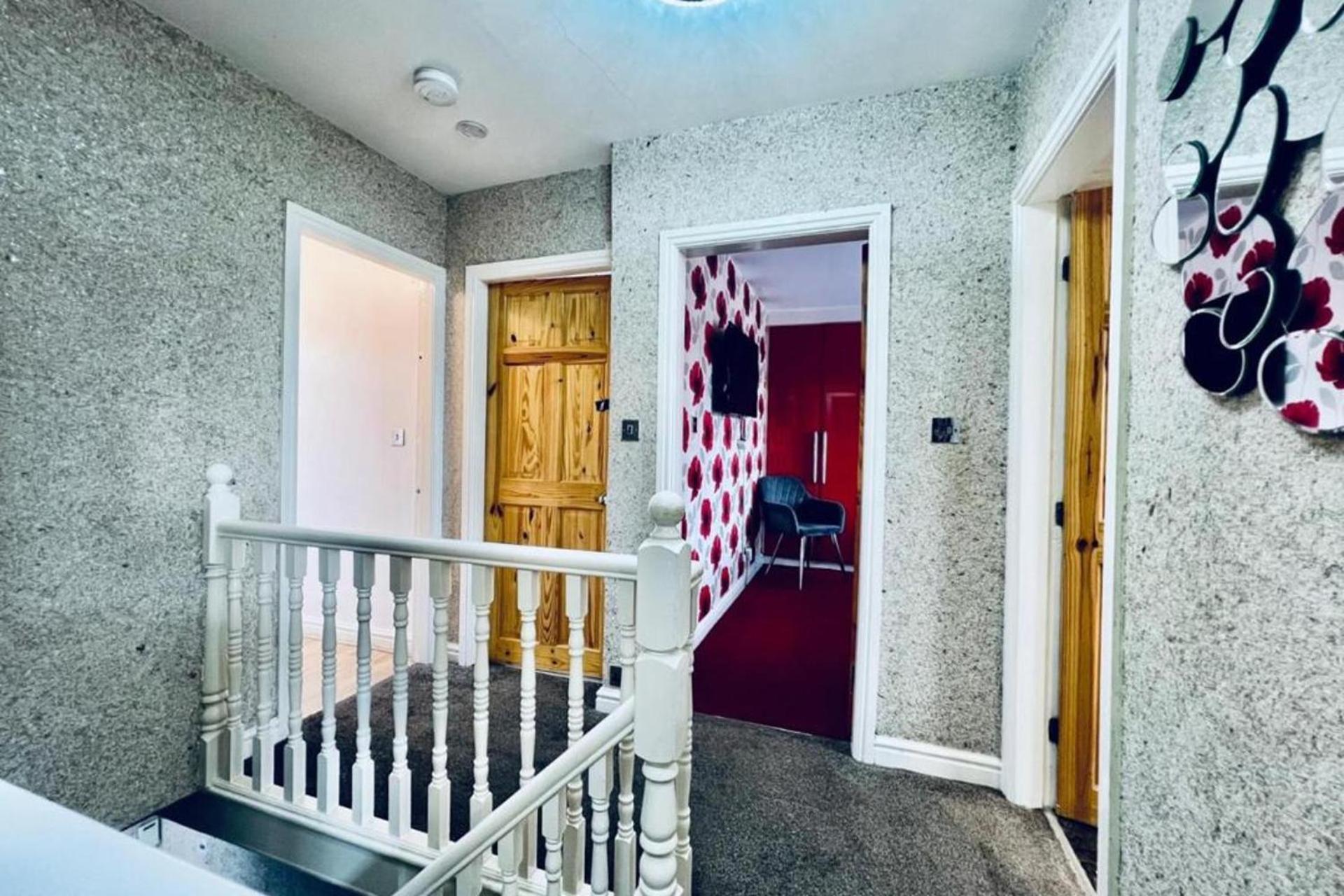 Holiday home Sweet - Spacious 7br House Manchester