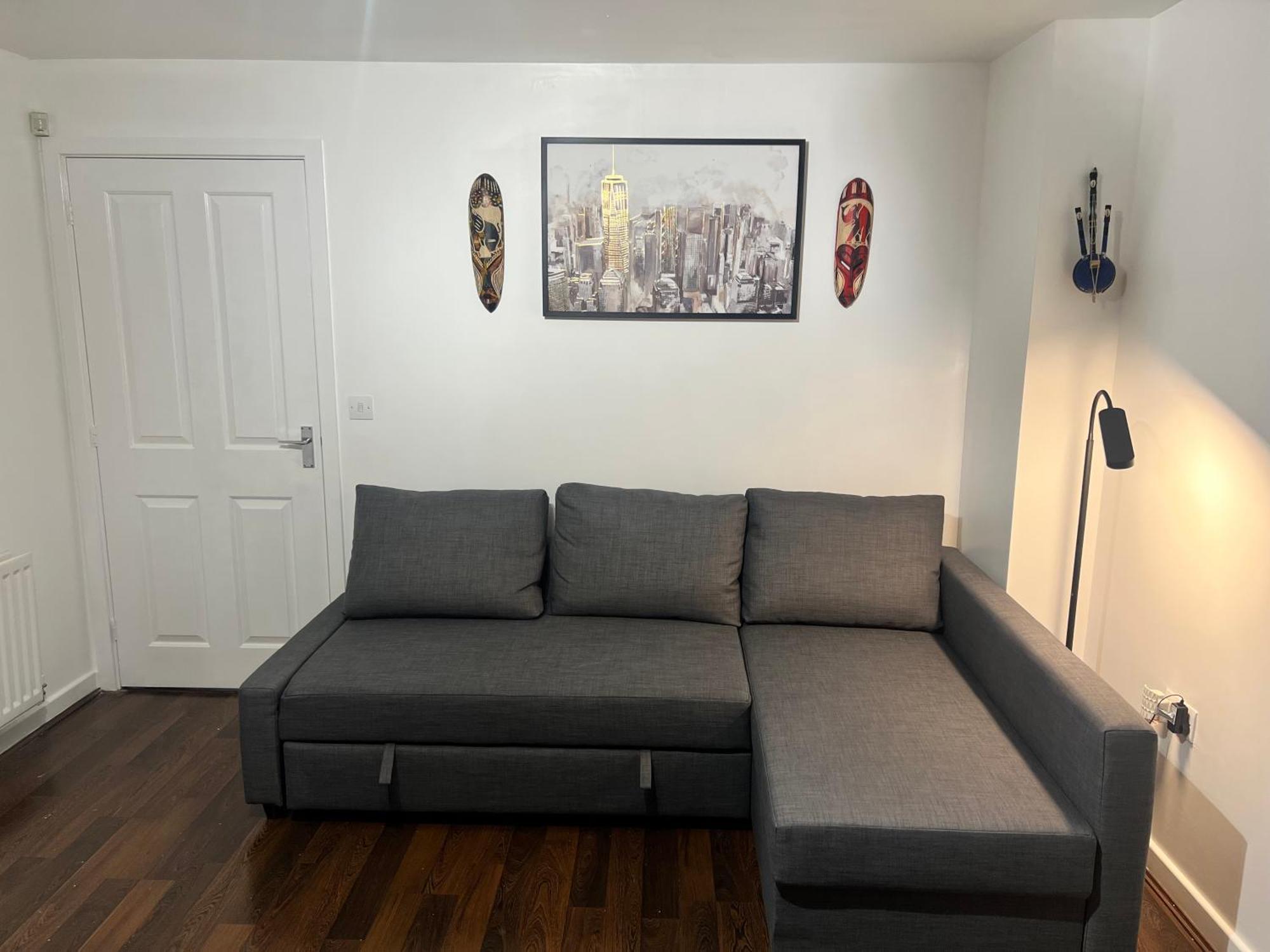 Apartment New Getaway House With 2 Free Parking