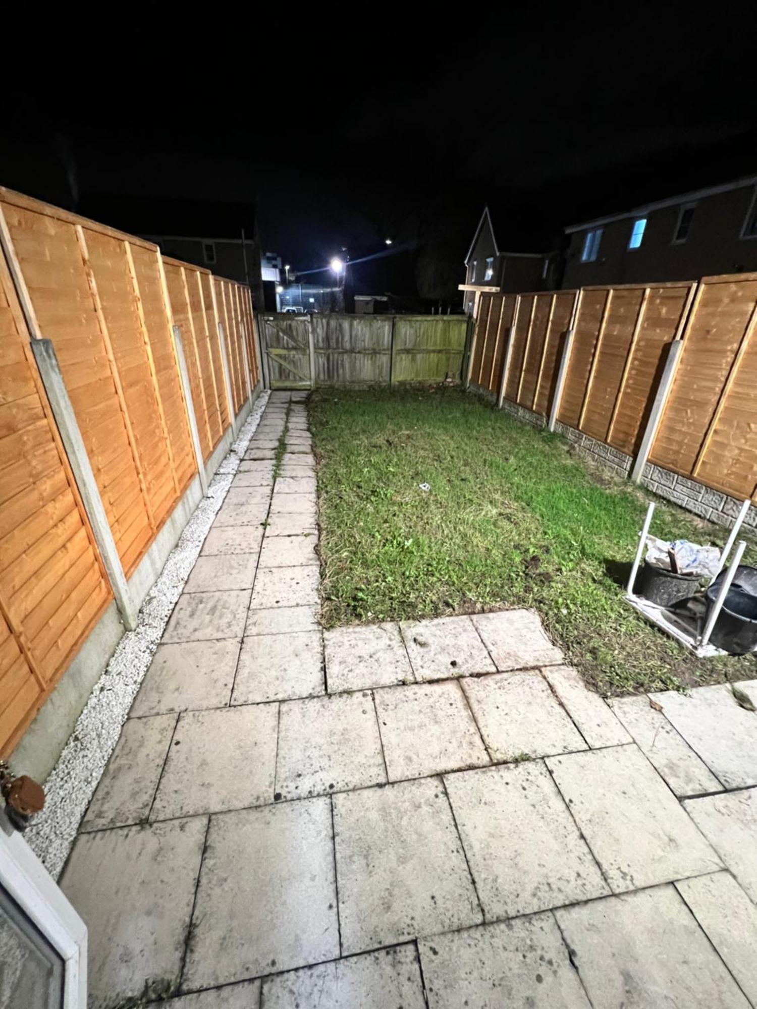 New Getaway House With 2 Free Parking Apartment Manchester