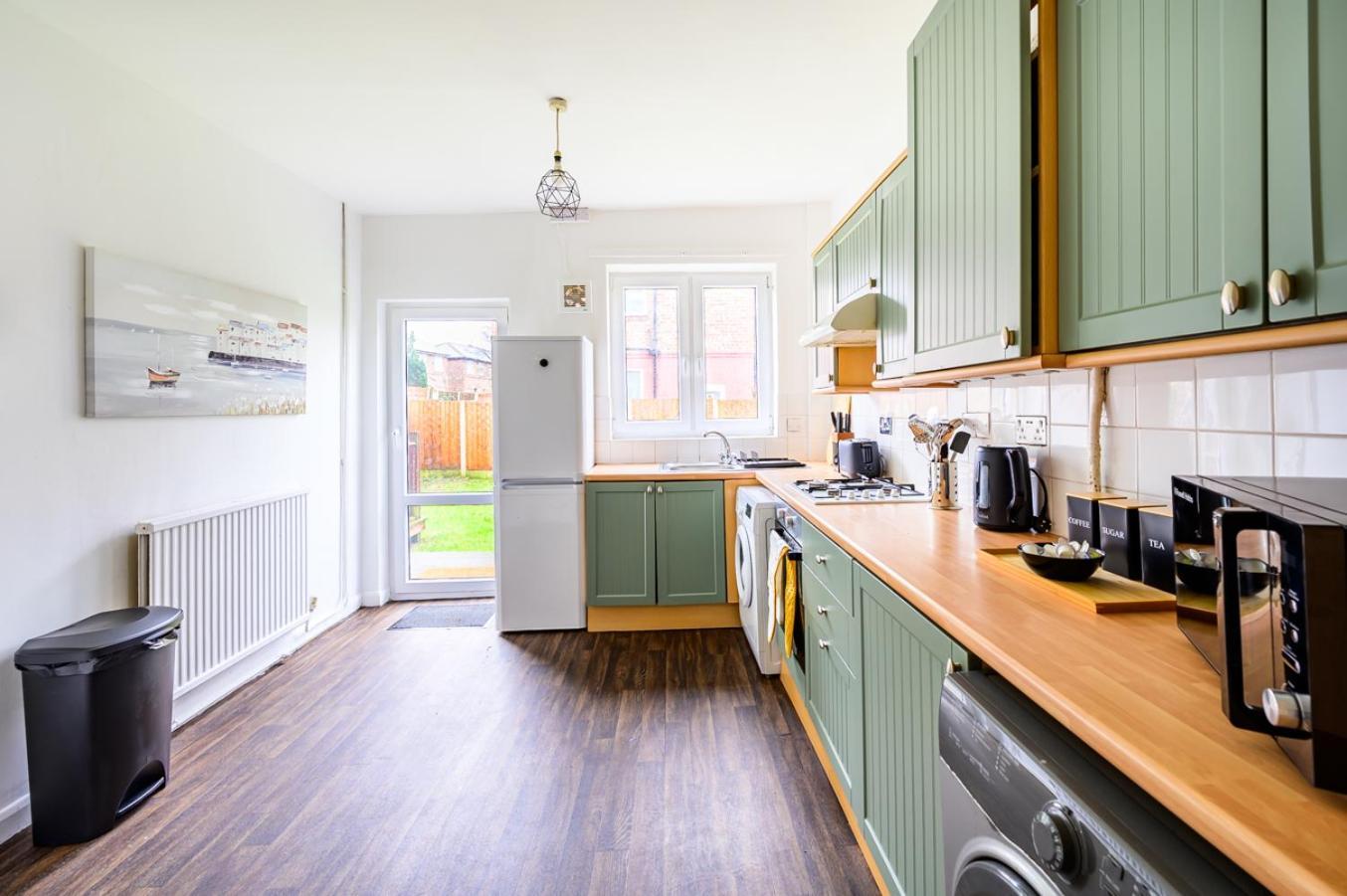 Holiday home Trafford Eden - 3 Bed Near Old Trafford And Trafford Centre With Free Parking Manchester