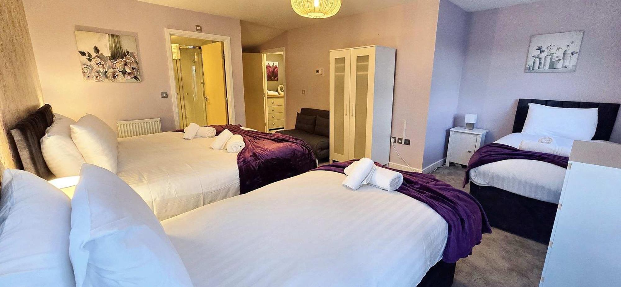 Newly Refurbished 4bedroom Townhouse By The Etihad Holiday home Manchester