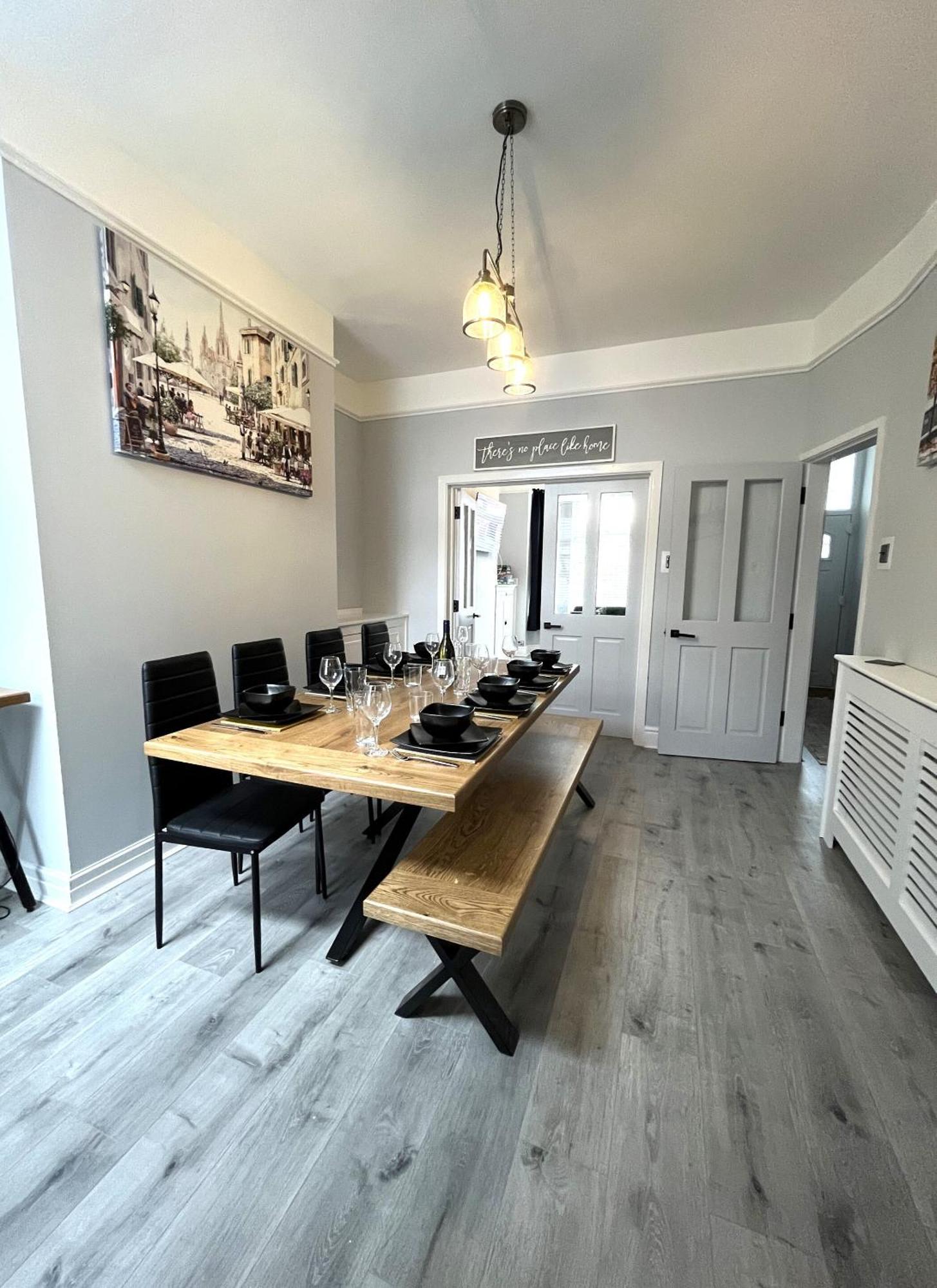 Appartement Spacious Sleeps 8 Nr Etihad Coop Live & Manchester