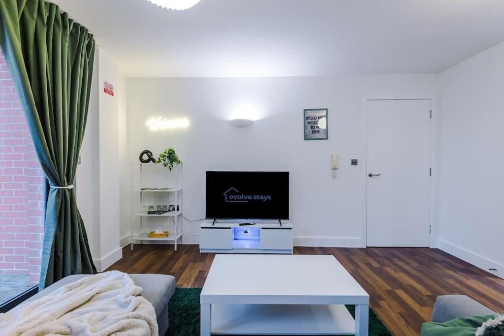 Apartment Spacious Deansgate Apartment, Free Park, Sleeps 8 *