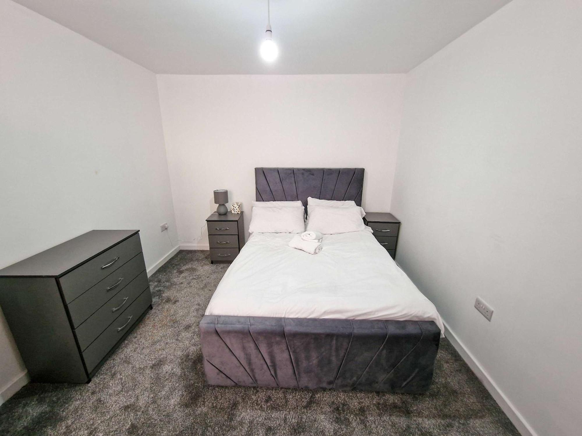 Superhost - Lovely 5 Bed Close To Centre Vakantiehuis Manchester