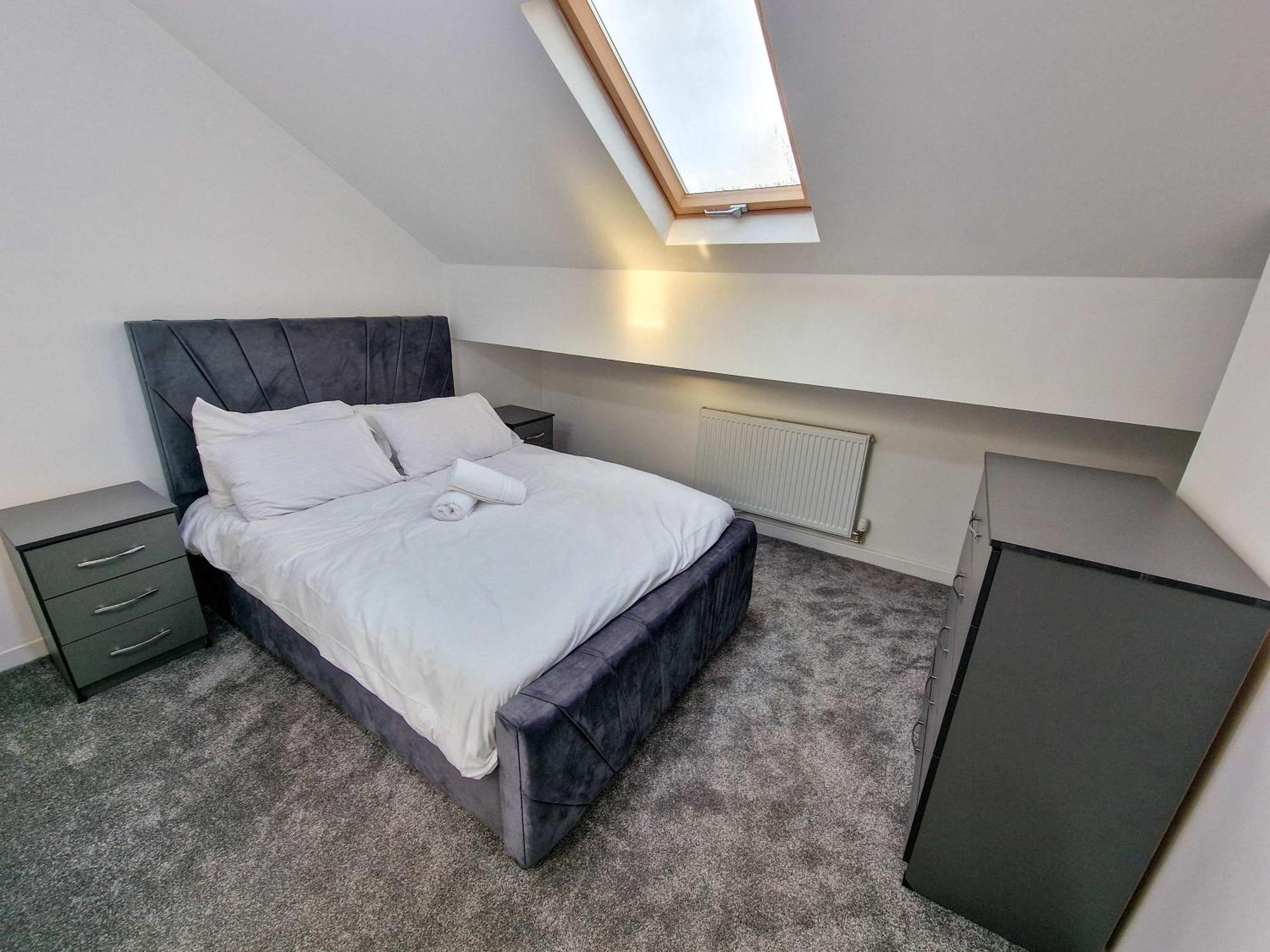 Holiday home Superhost - Lovely 5 Bed Close To Centre