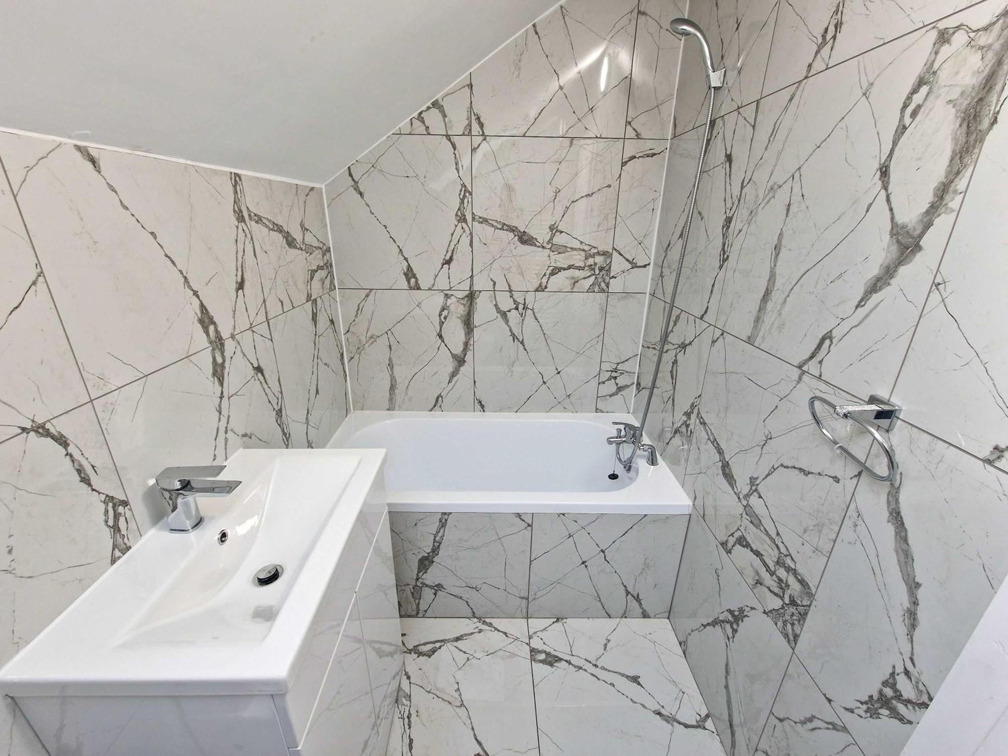 Superhost - Lovely 5 Bed Close To Centre Vakantiehuis
