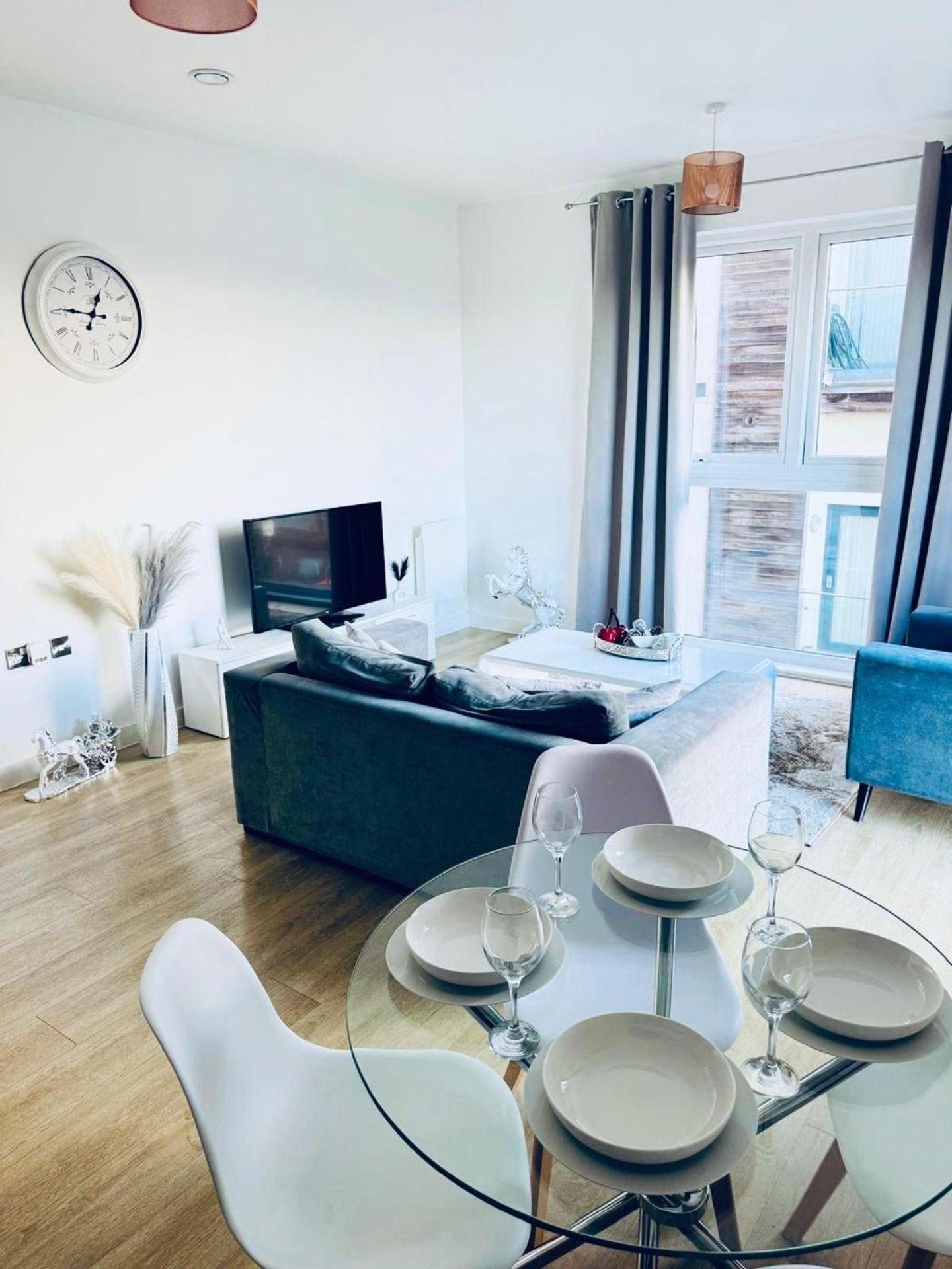 Center Modern In Apartment
