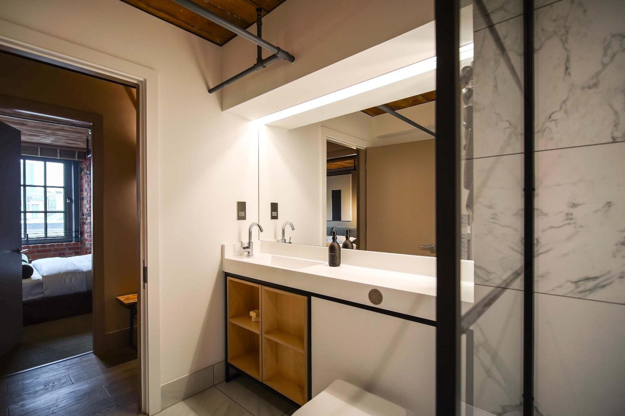 Appartement Hangar By The Heim Residences *