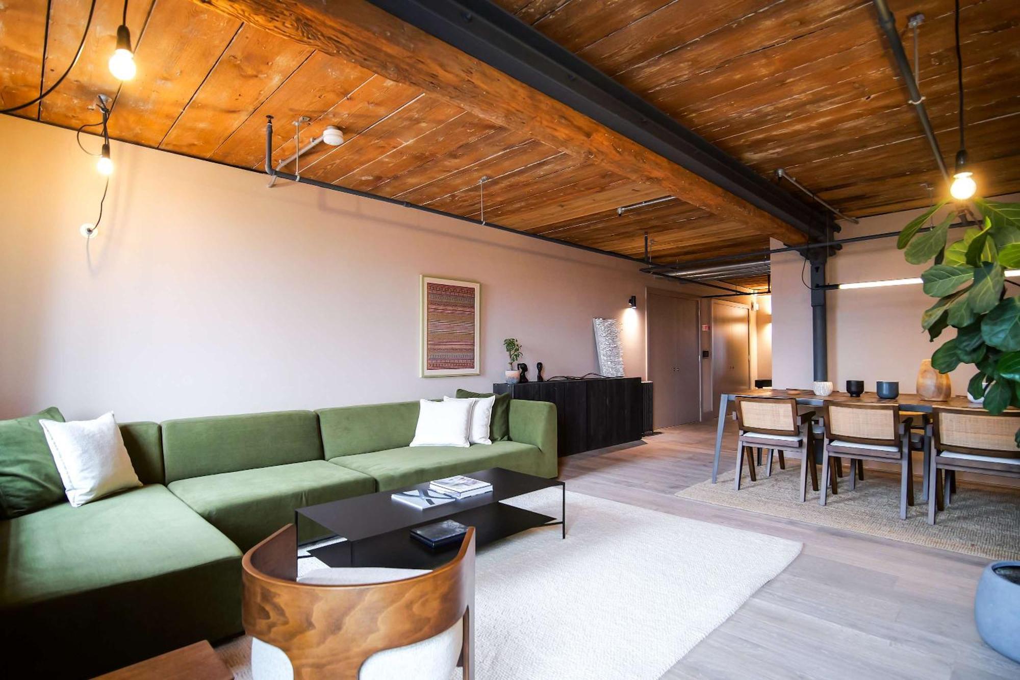 Hangar By The Heim Residences * Manchester