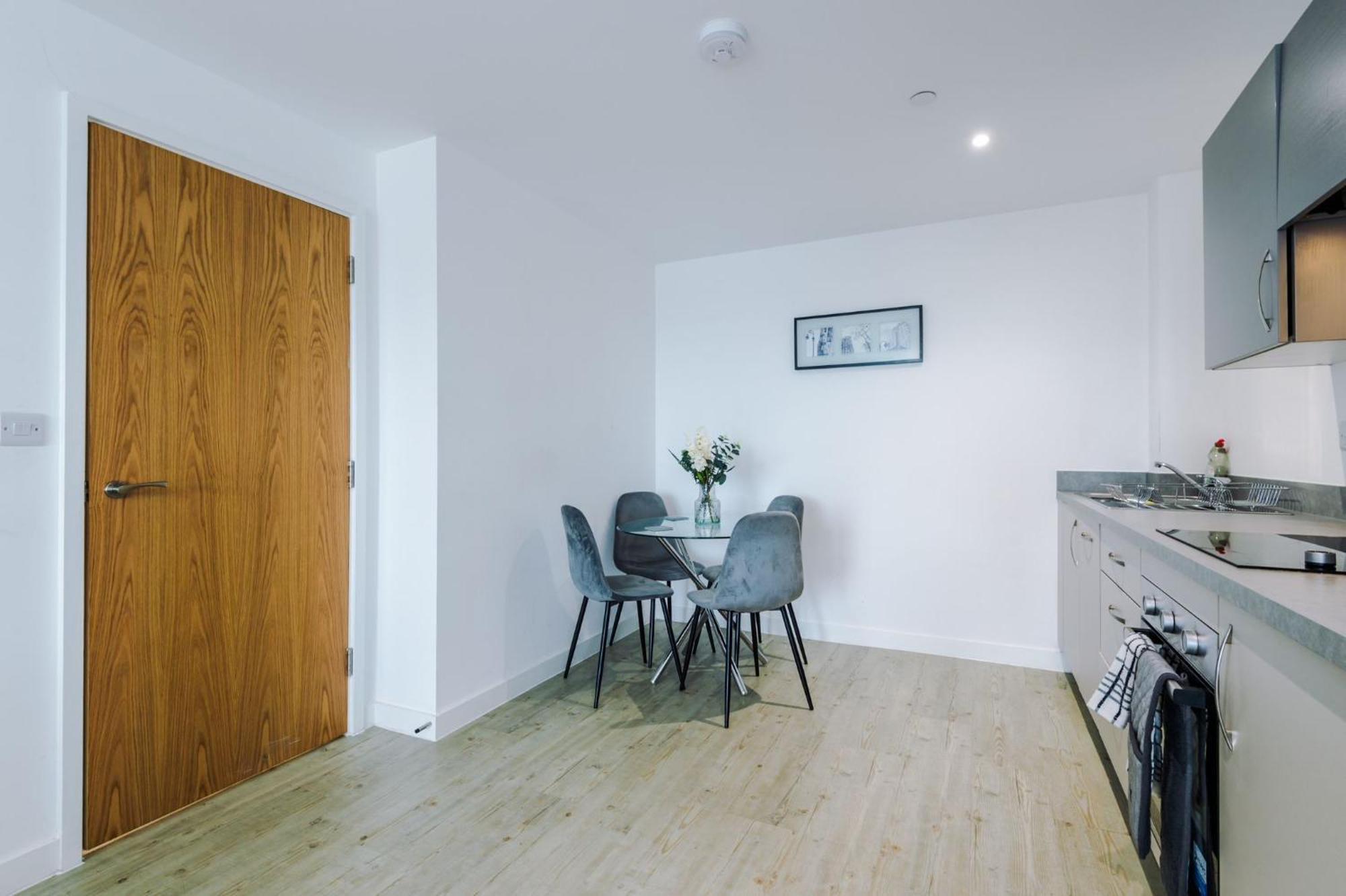 Centre - Luxury Two Bedroom