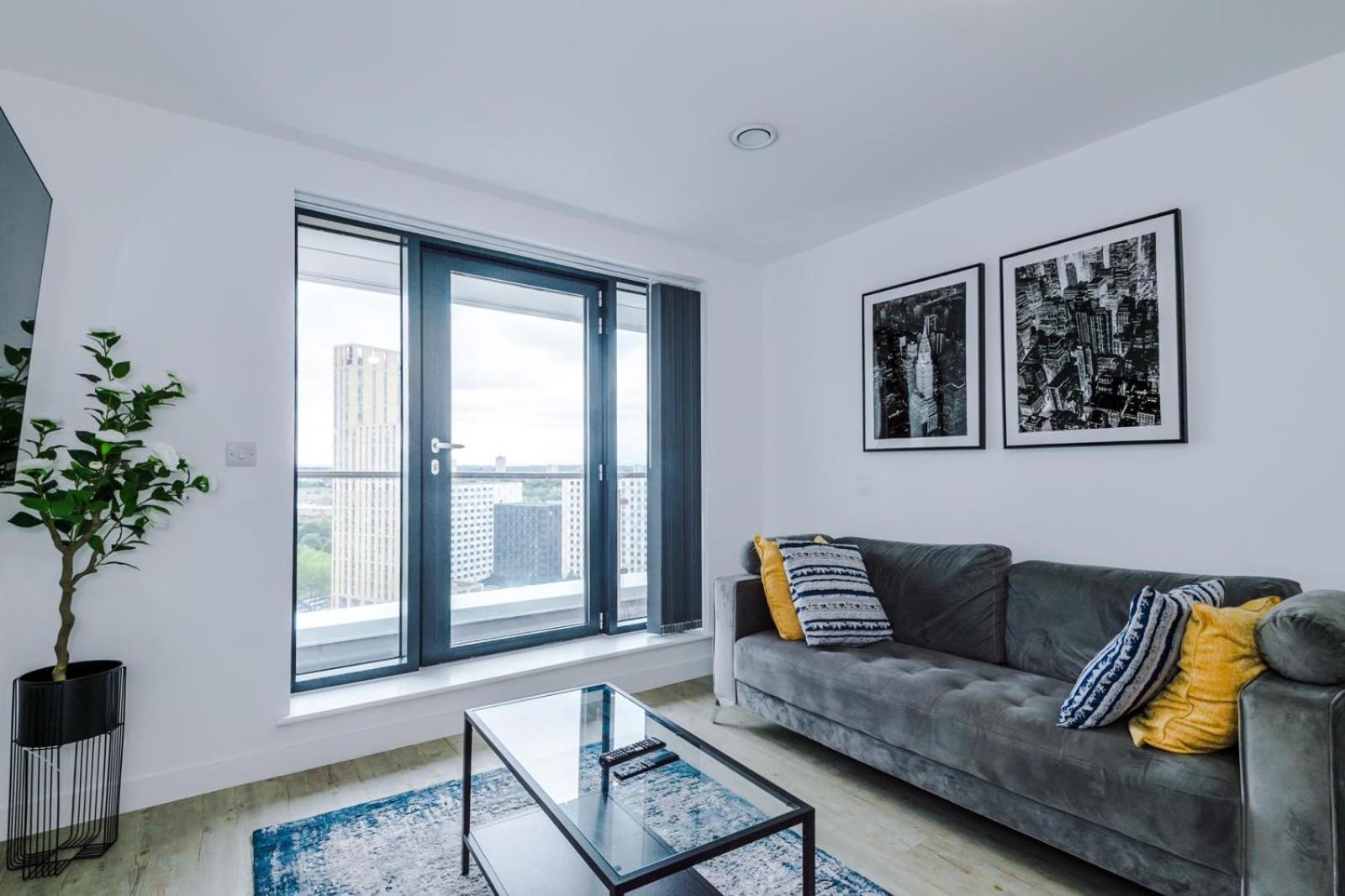 Centre - Luxury Two Bedroom