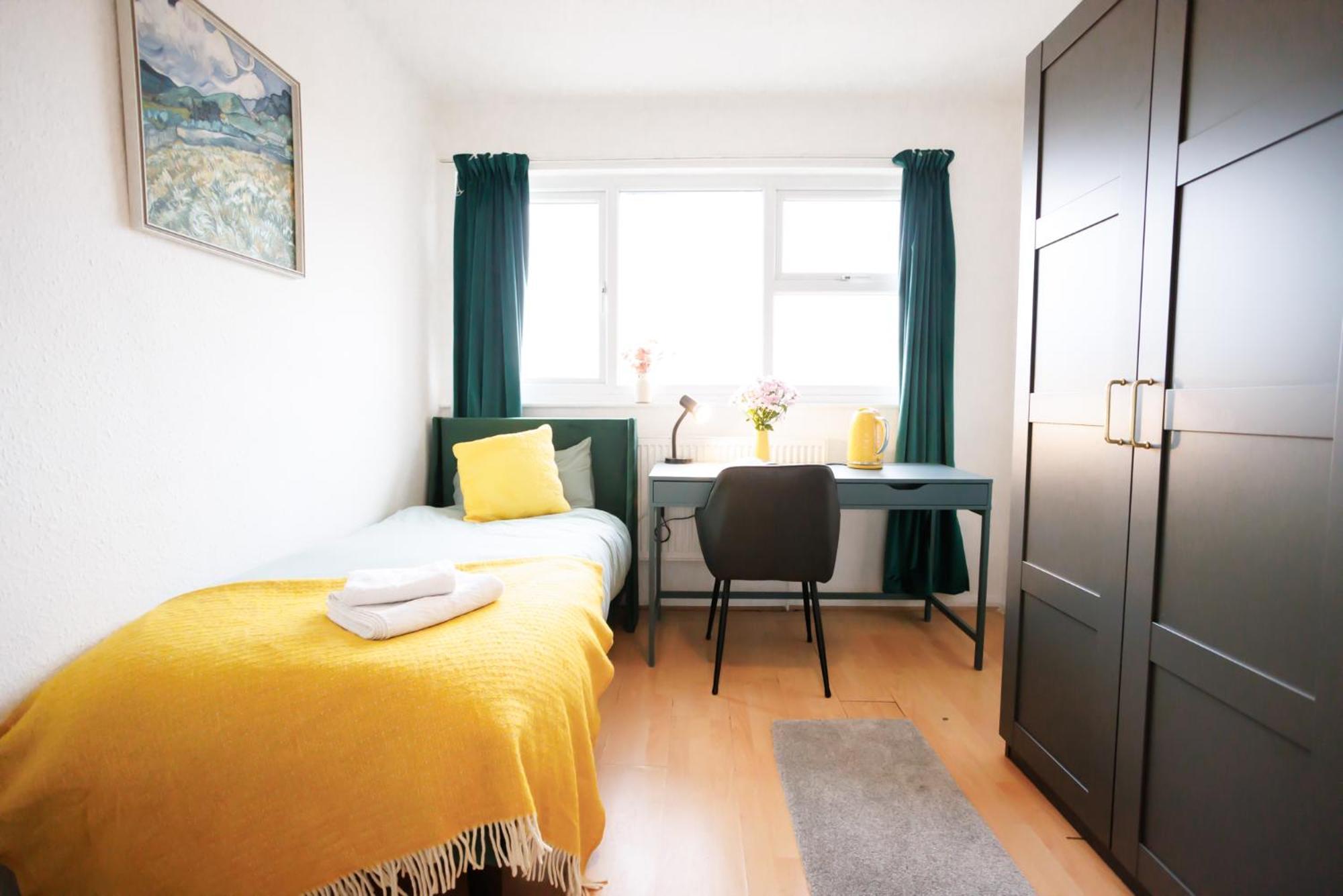 Guest house The Apollo *