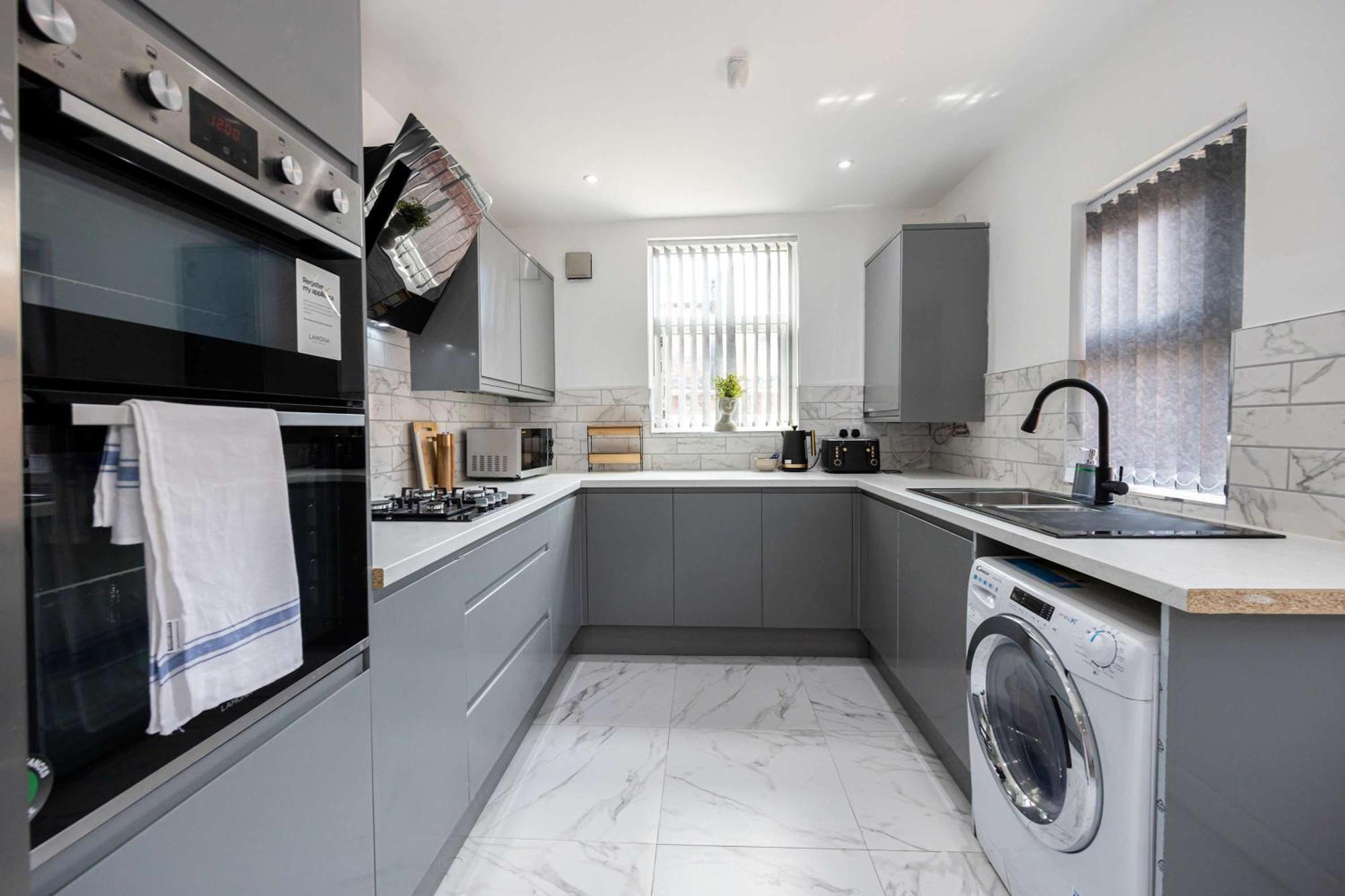 Newly Refurbished 4bedroom House Nr Centre Holiday home