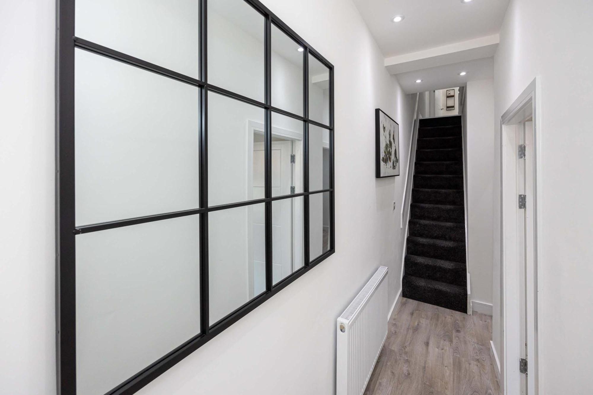Newly Refurbished 4bedroom House Nr Centre Manchester