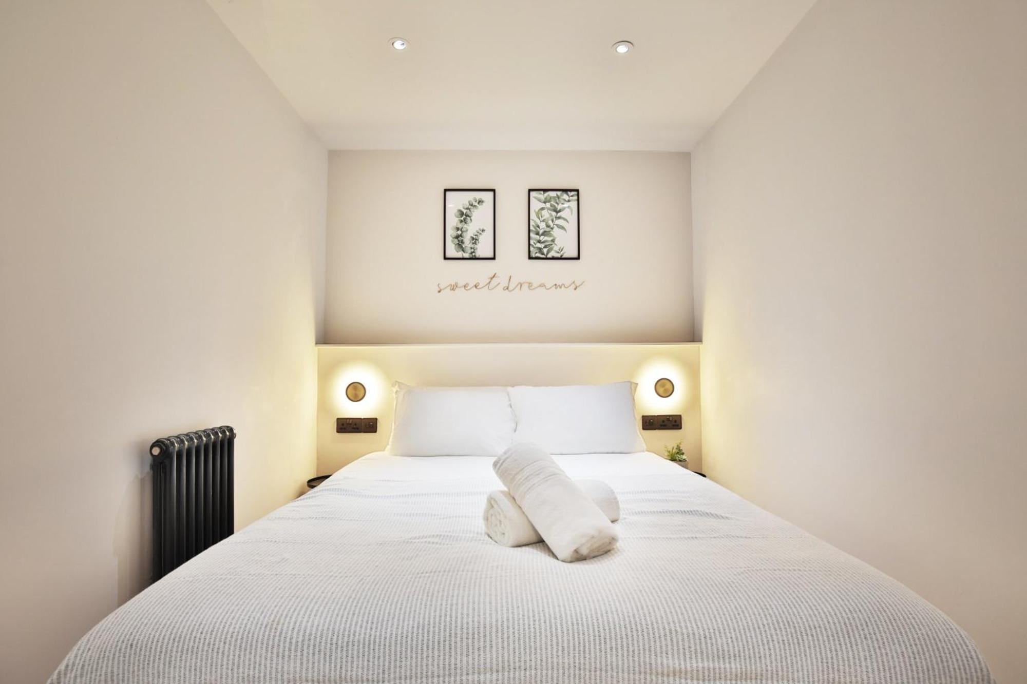 Stunning Luxury Townhouse In Centre Of Manchester
