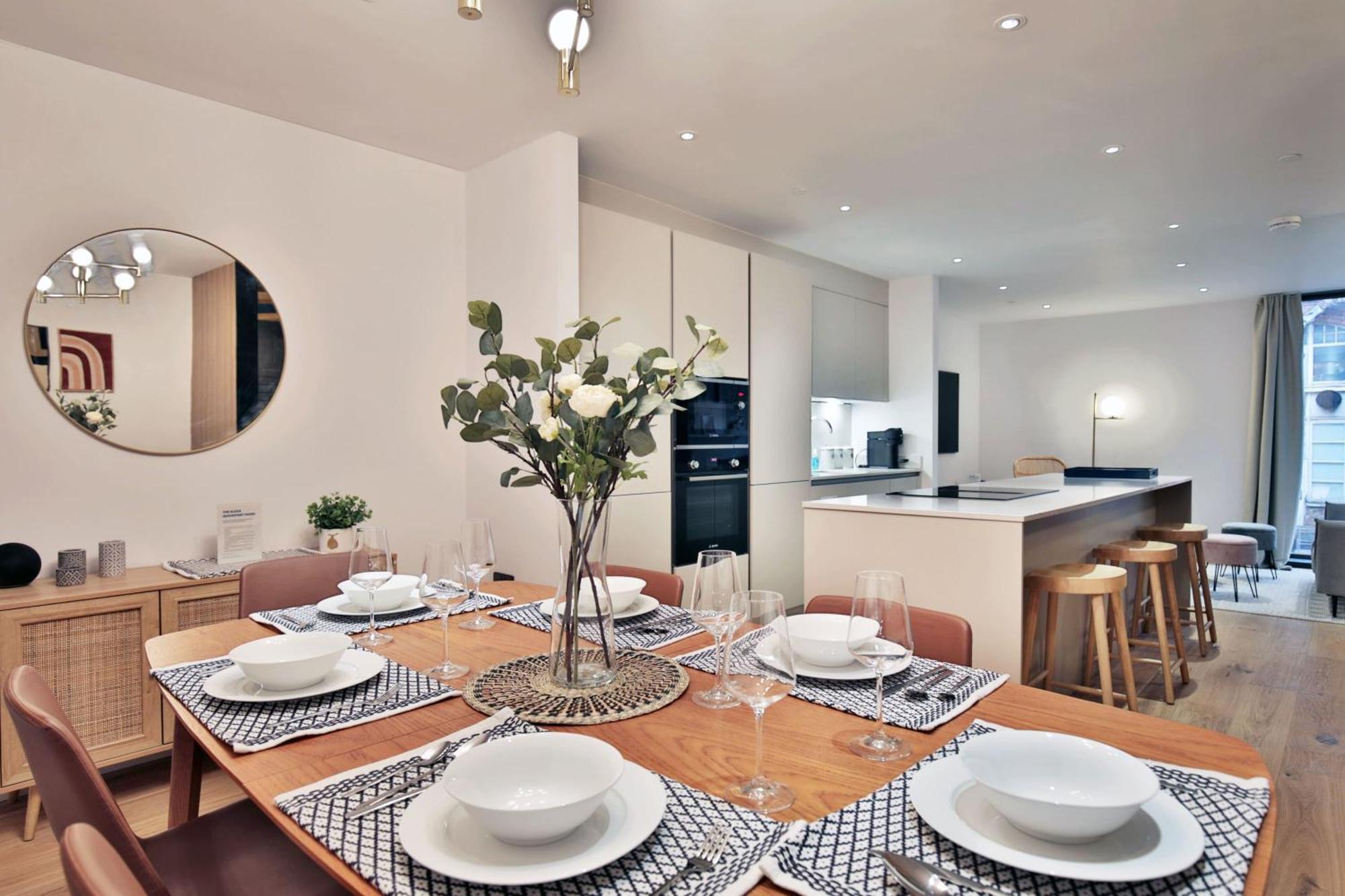 Stunning Luxury Townhouse In Centre Of Manchester