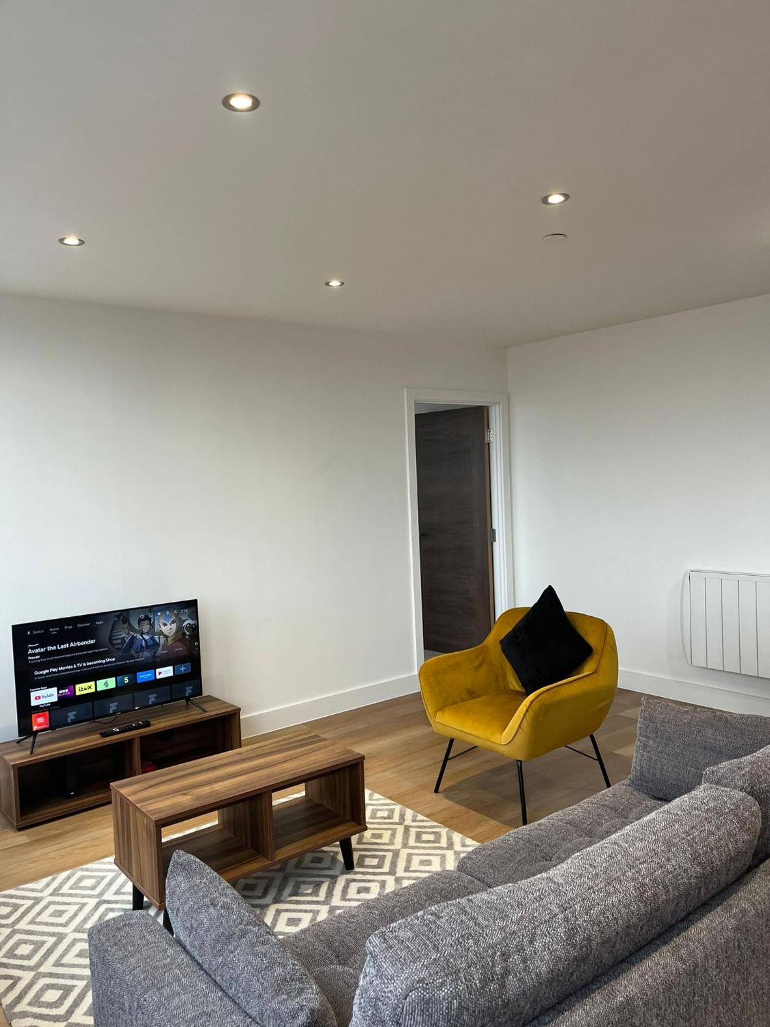 Modern & Spacious 2 Bed By Old Trafford * Manchester