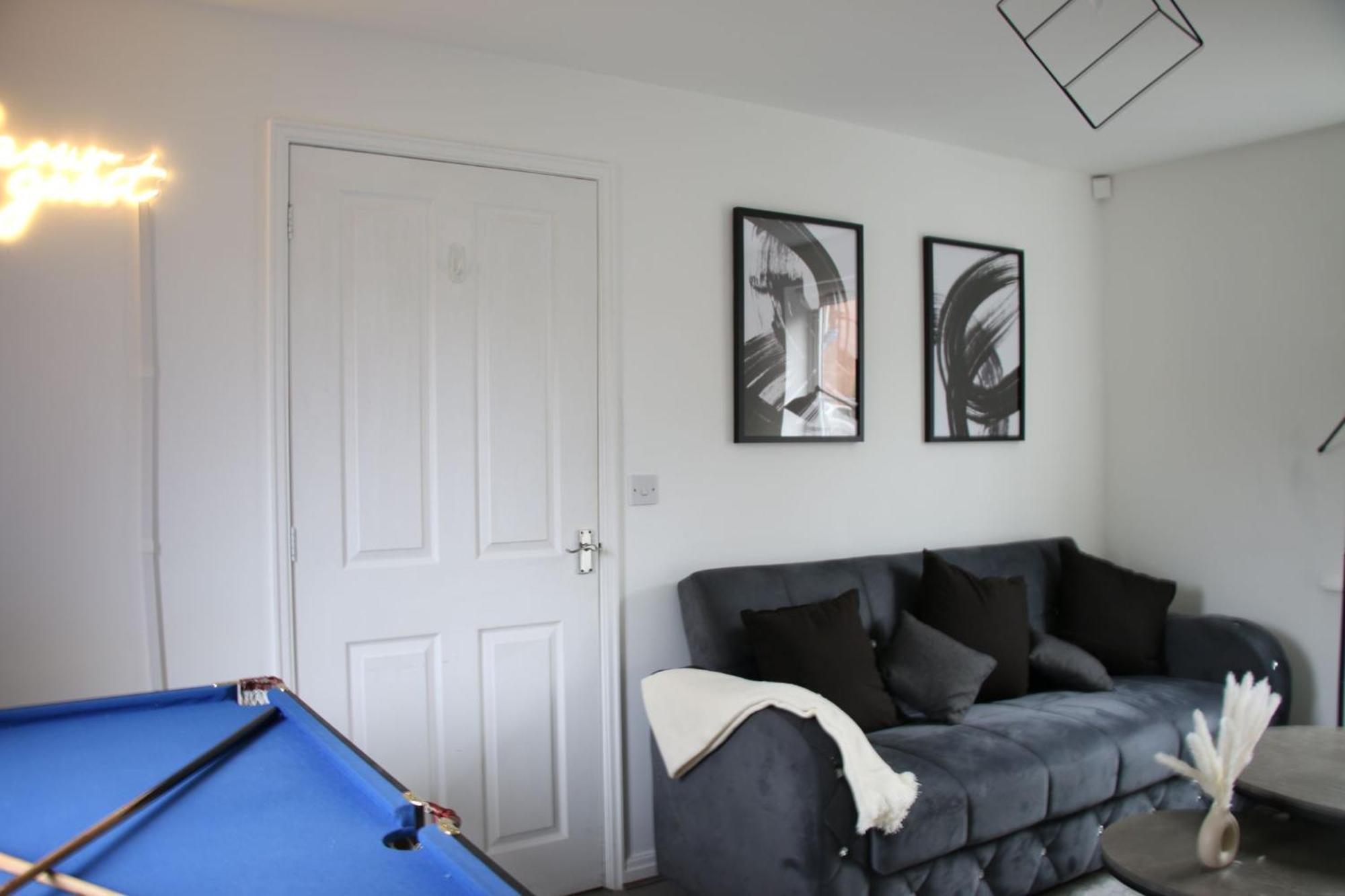 Vakantiehuis Modern Townhouse-free Parking-pool Table