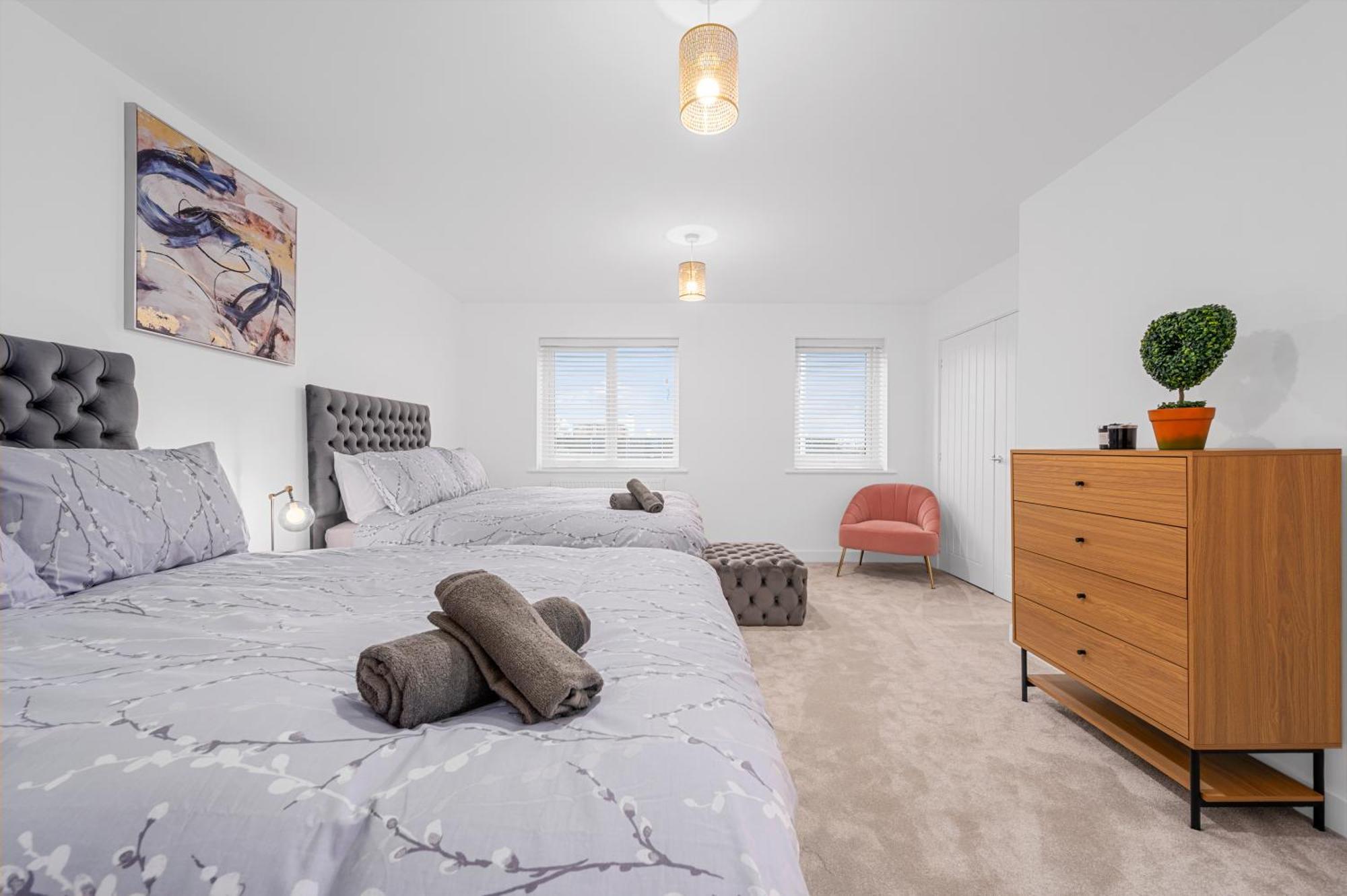 Luxurious Stylish Modern Manchester