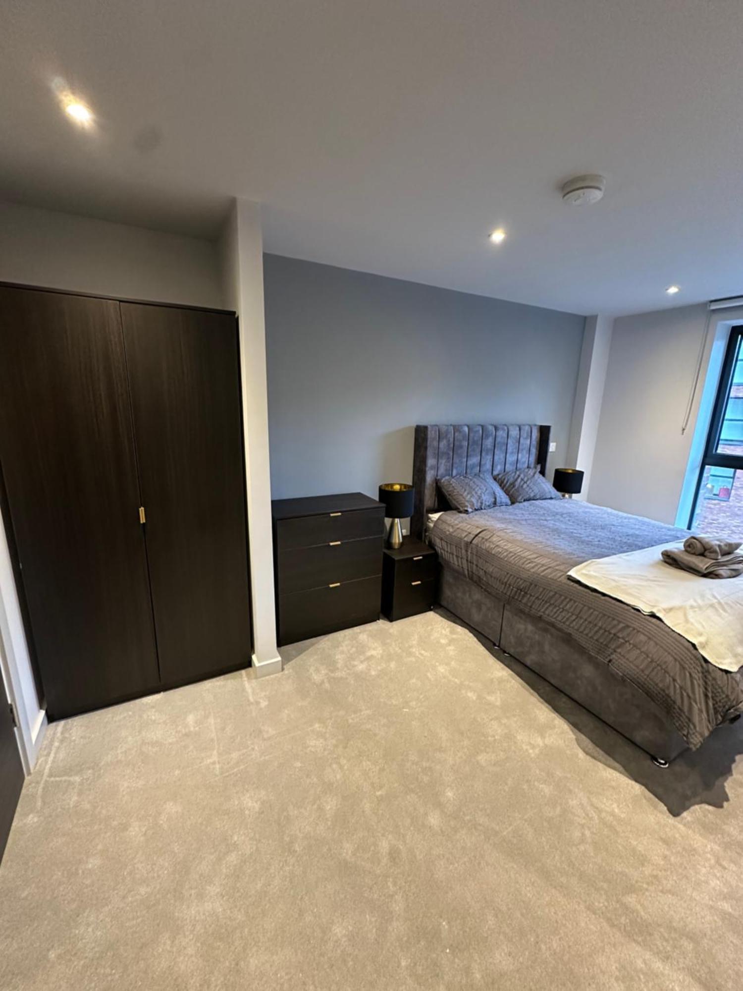 Spacious Modern 2 Bedroom * Manchester