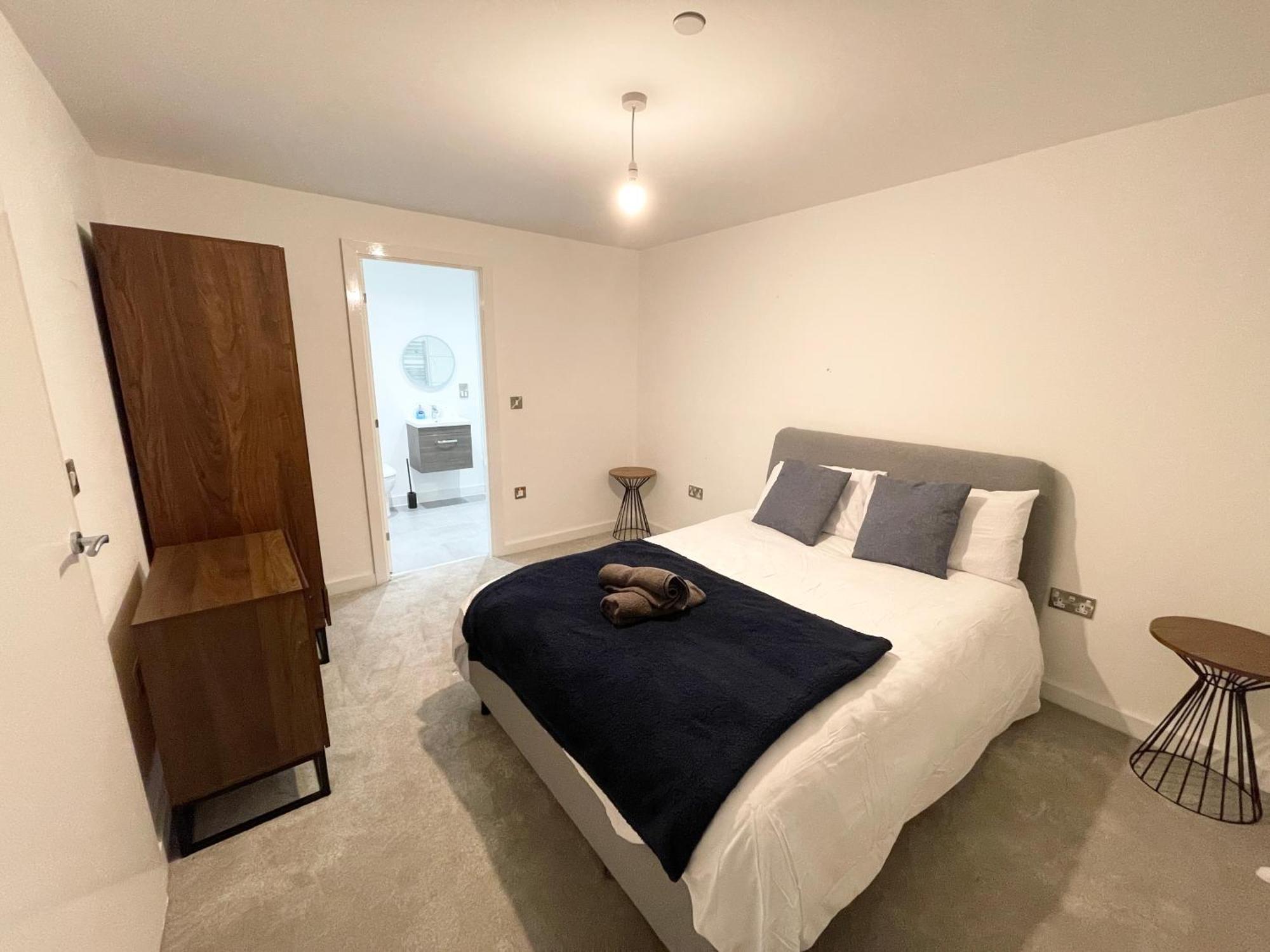 Apartment 2 Bedroom Duplex *